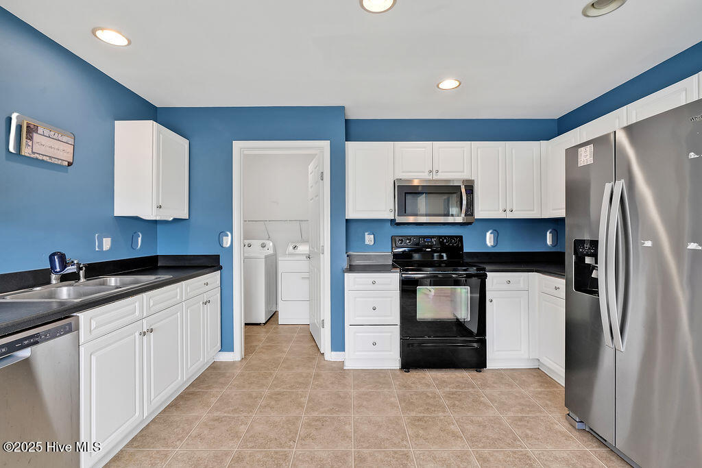1604 Royal Pine Court Property Photo 10