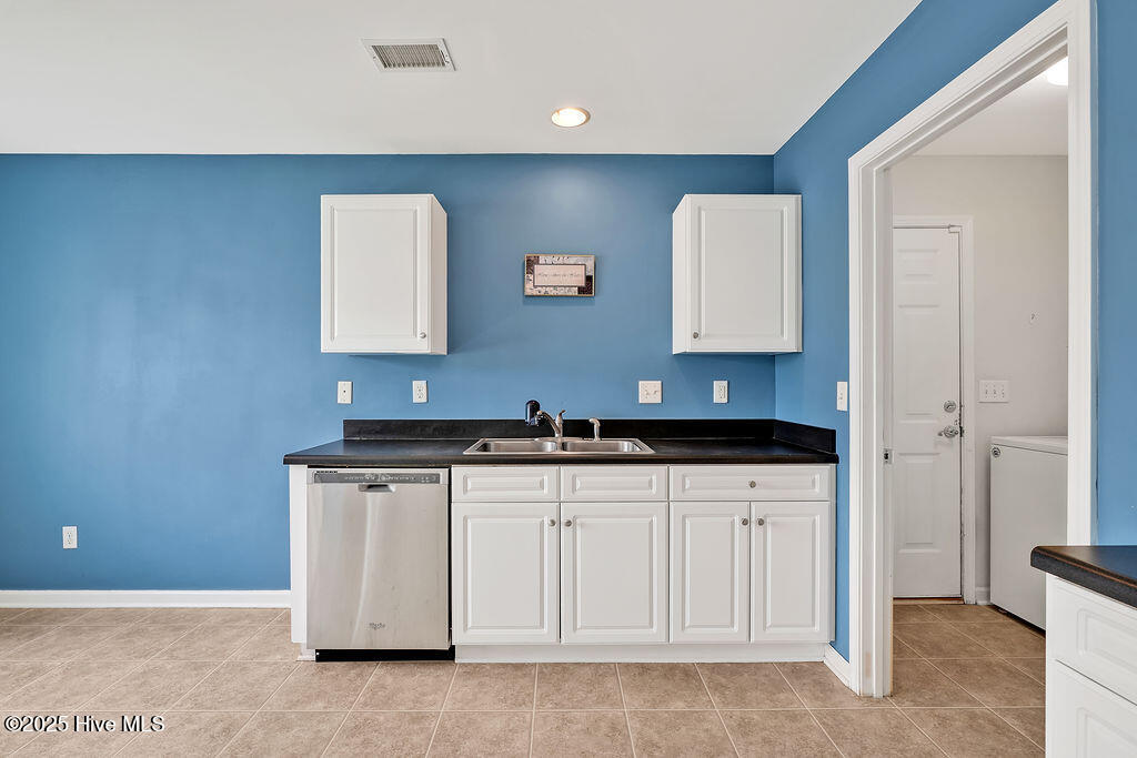 1604 Royal Pine Court Property Photo 14