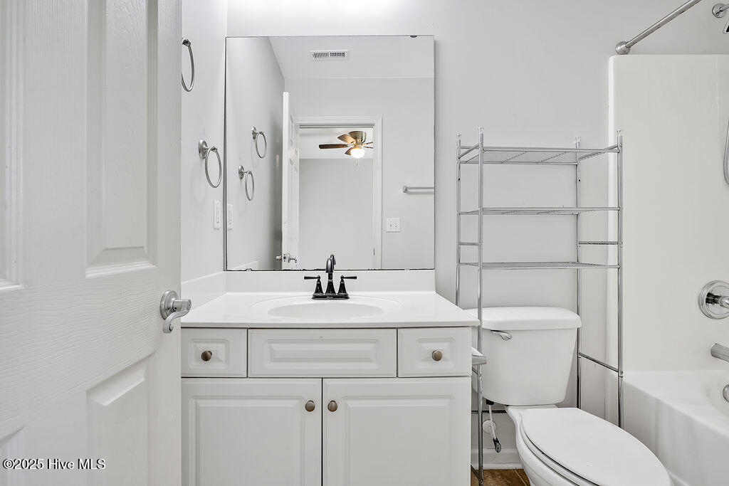 1604 Royal Pine Court Property Photo 24