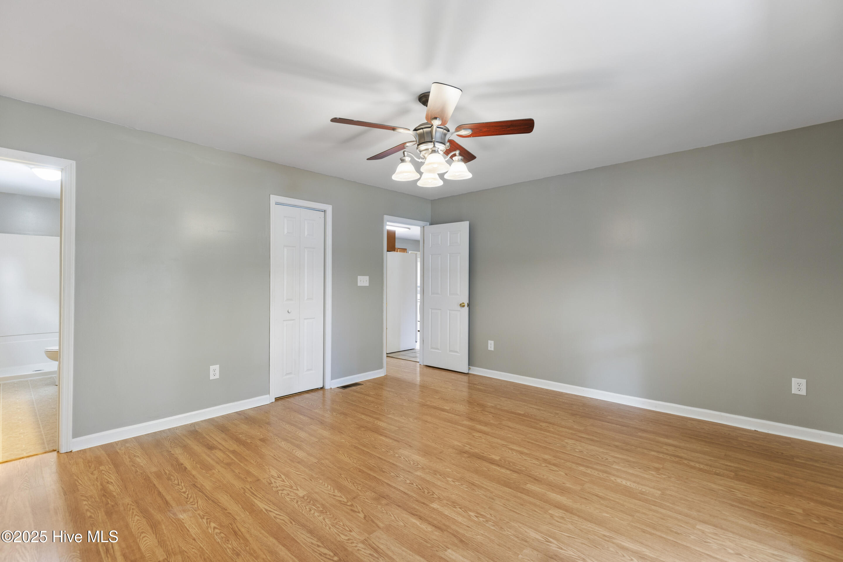 5003 Robert Ruark Drive Property Photo 8