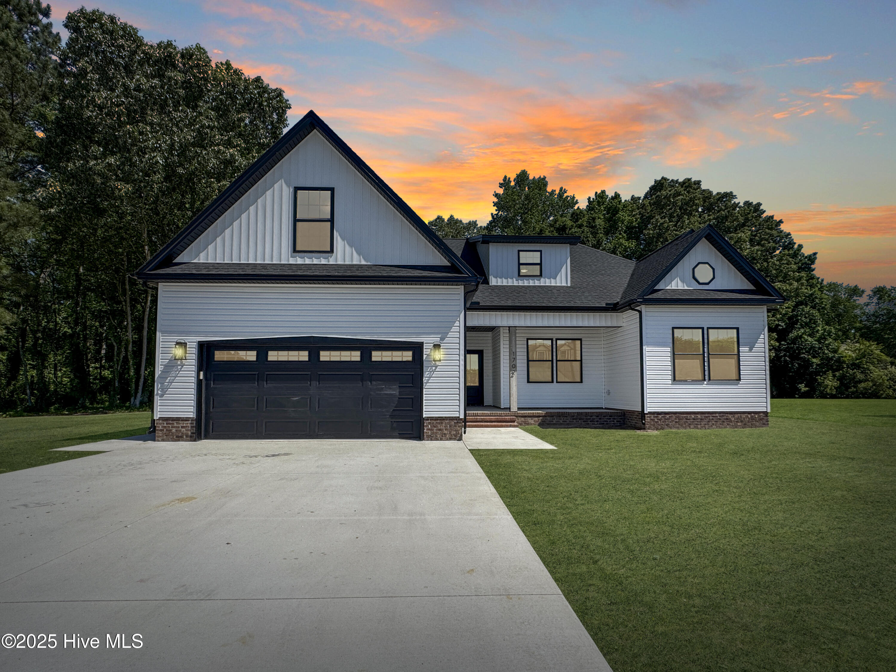 611 Small Drive