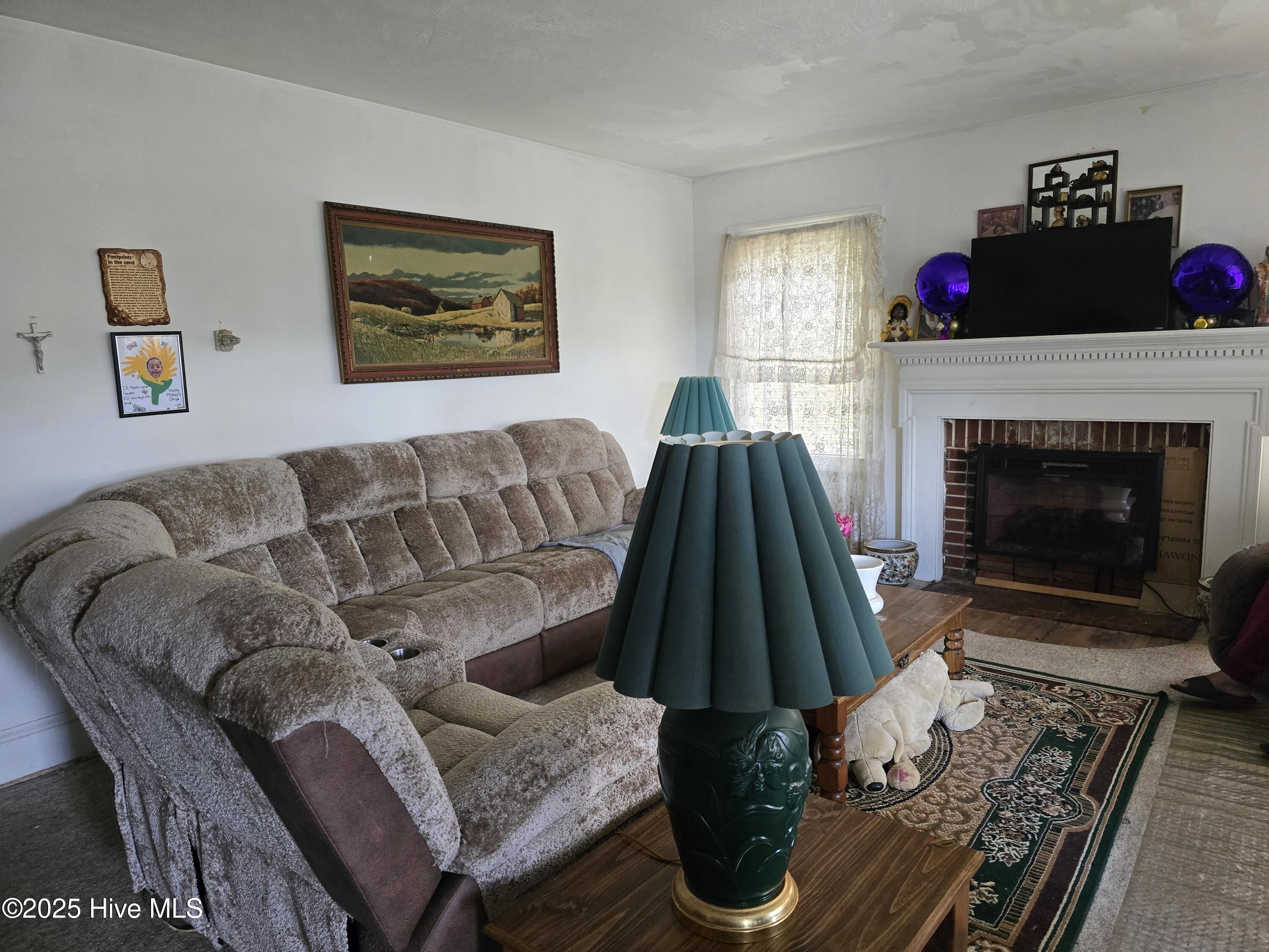 6754 E Main Street Property Photo 2