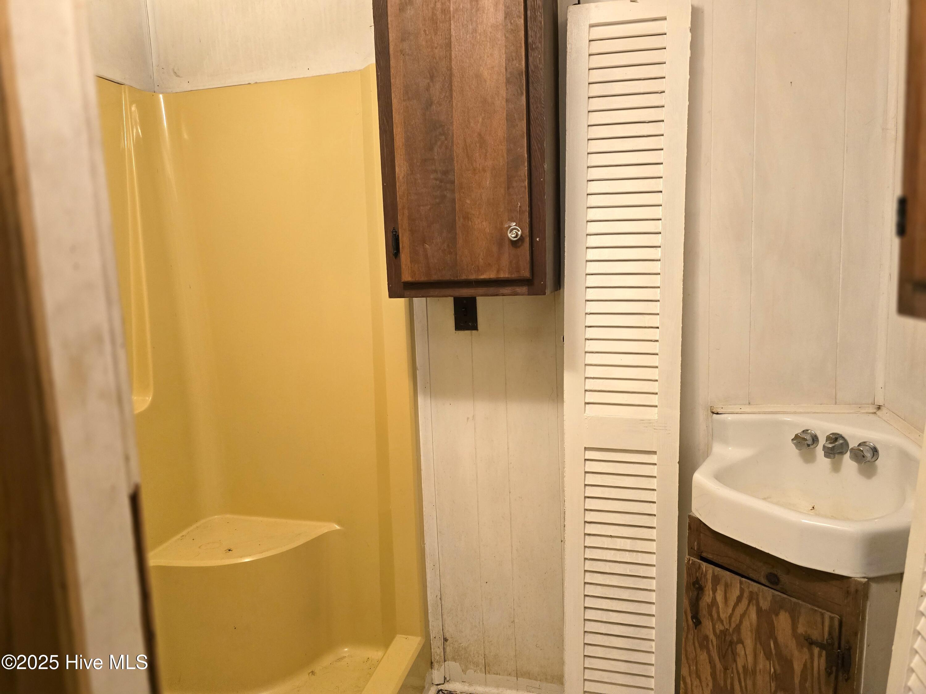 6756 E Main Street Property Photo 11