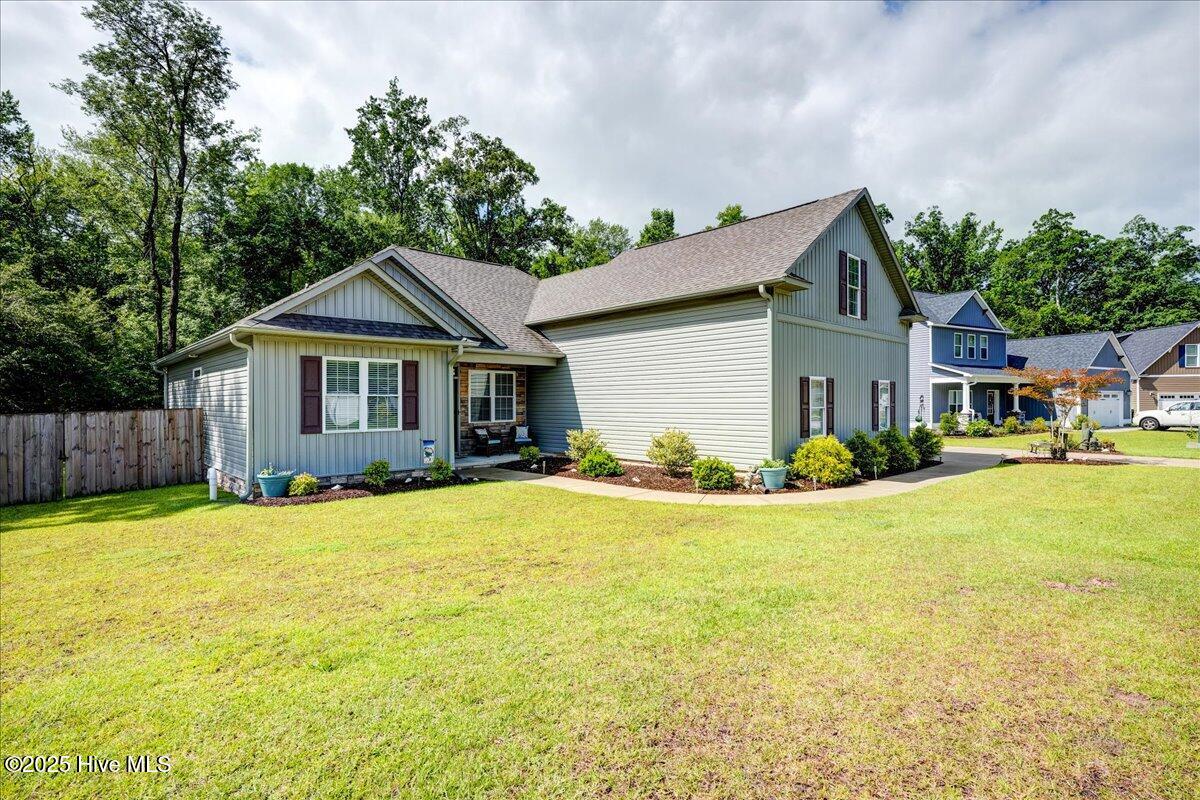 409 Kinnakeet Lane Property Photo 1