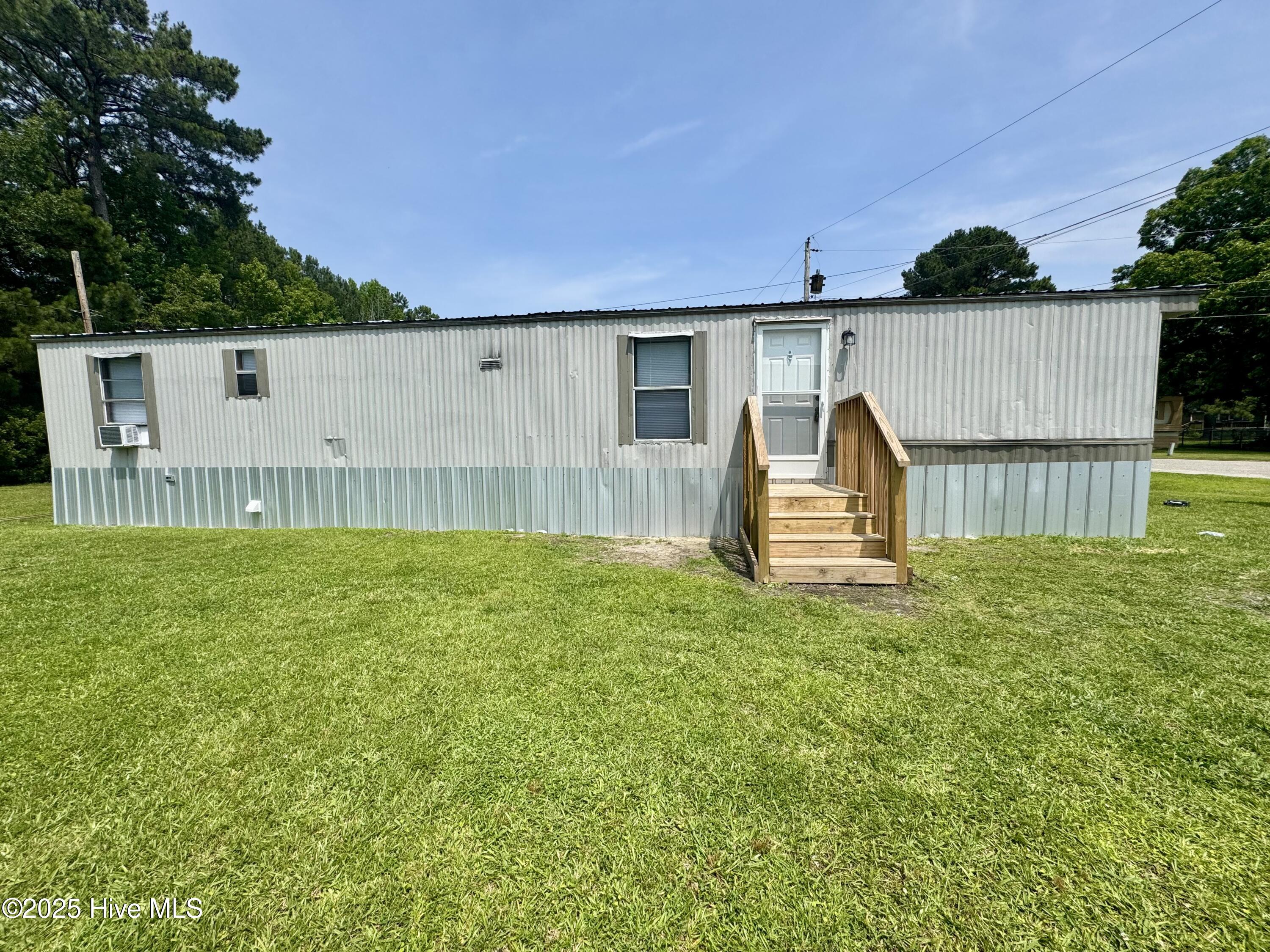 202 Bud Street Property Photo 1