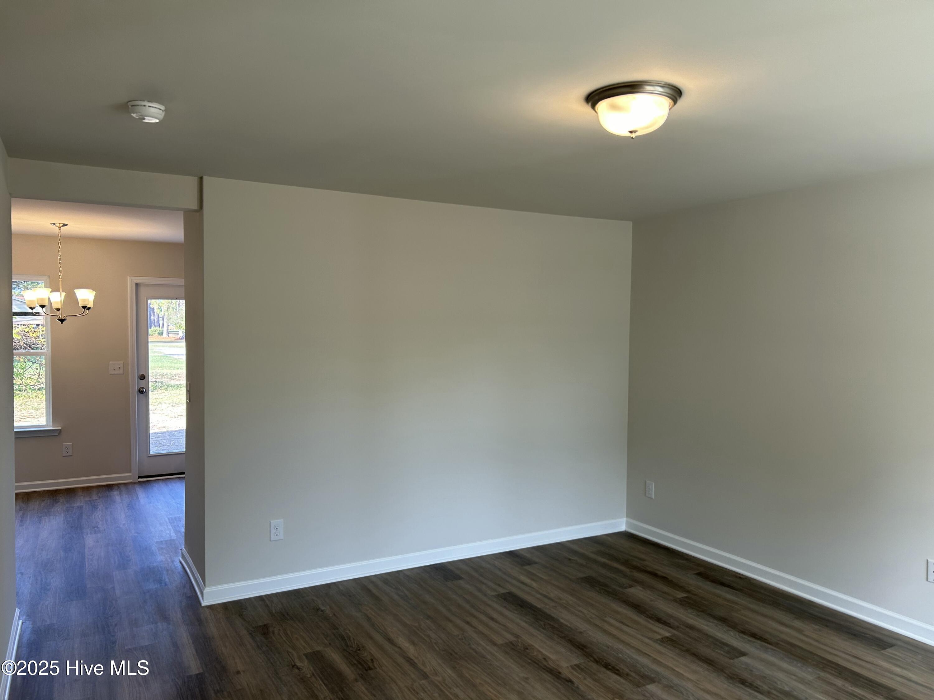 407 N Main Street Property Photo 2