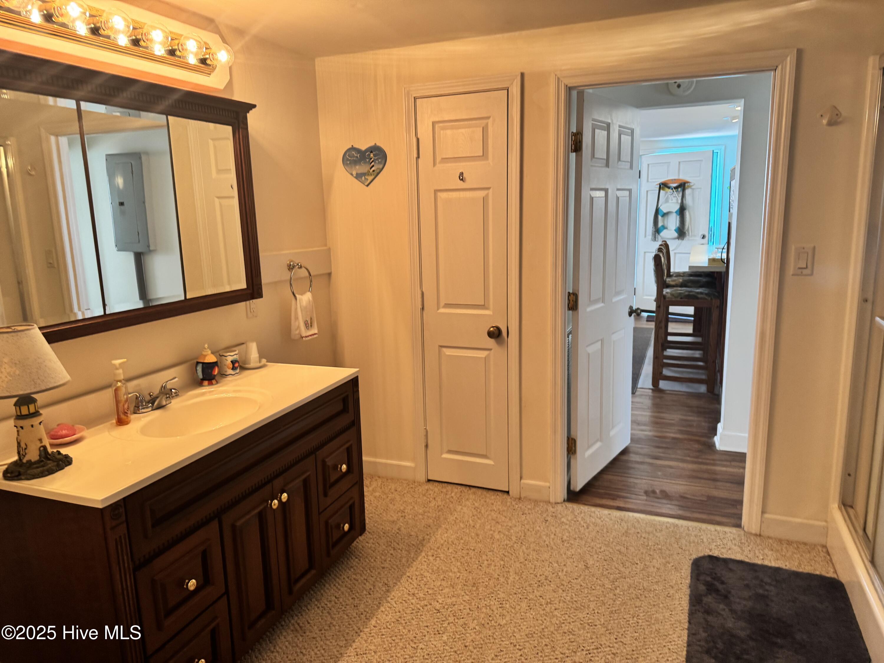 324 N Topsail Drive Property Photo 8