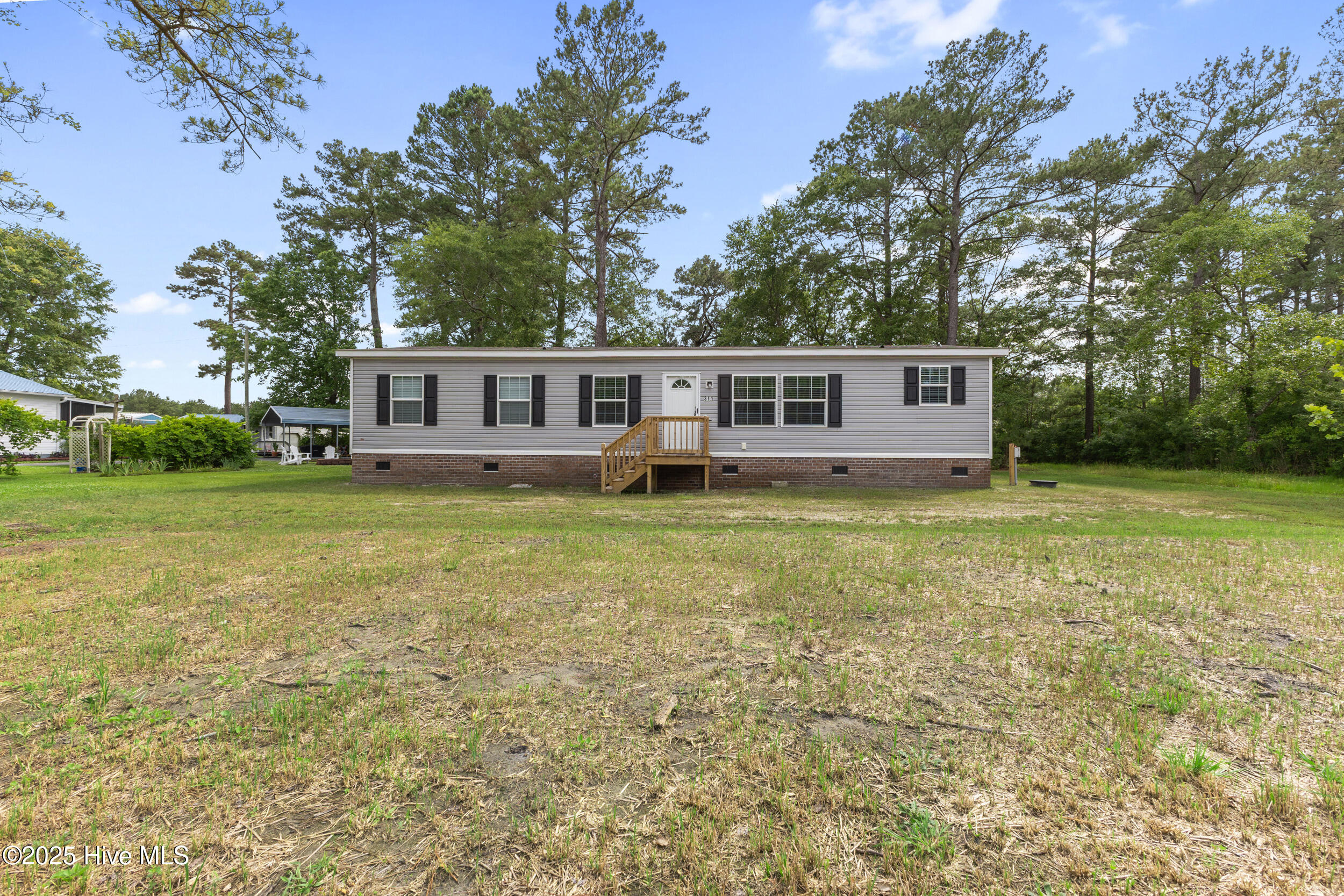 311 Swinson Road Property Photo 1