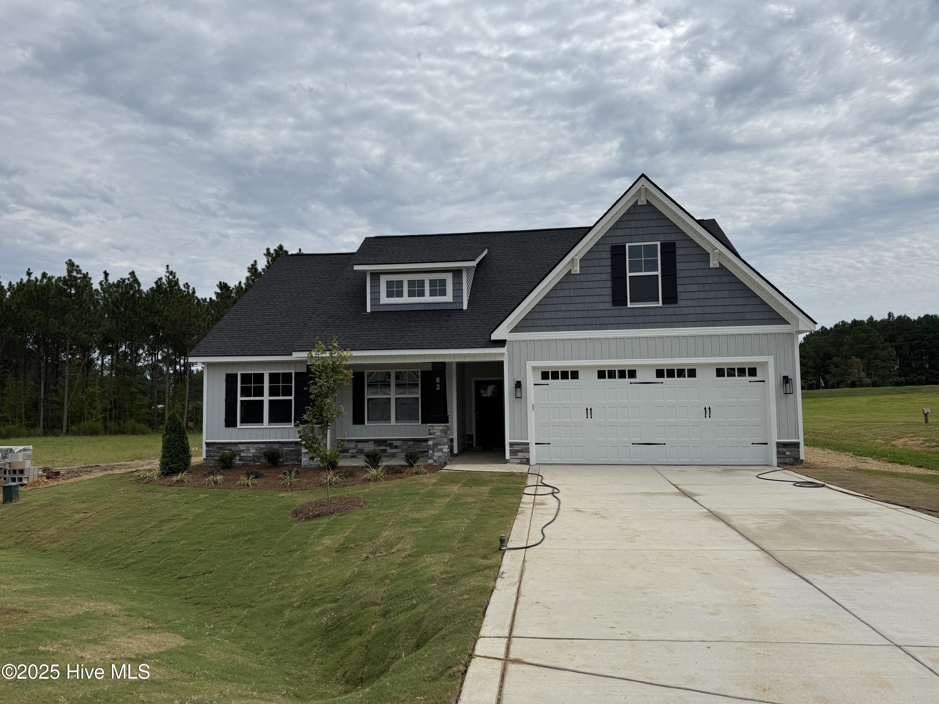 82 Laramie Lane Property Photo 1