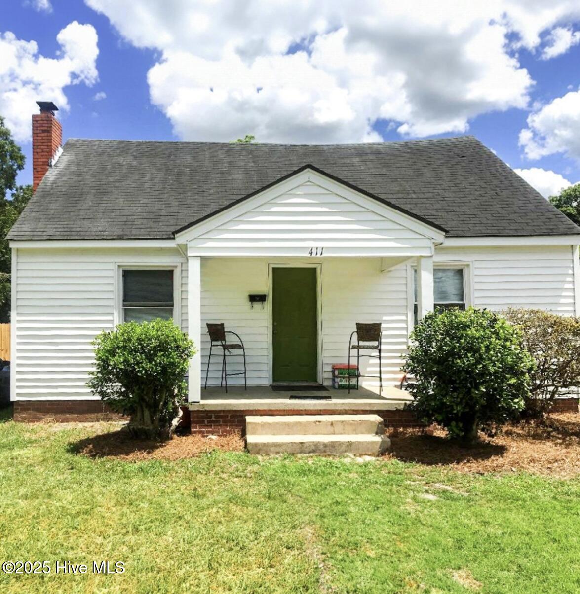 411 S Ash Street Property Photo 1