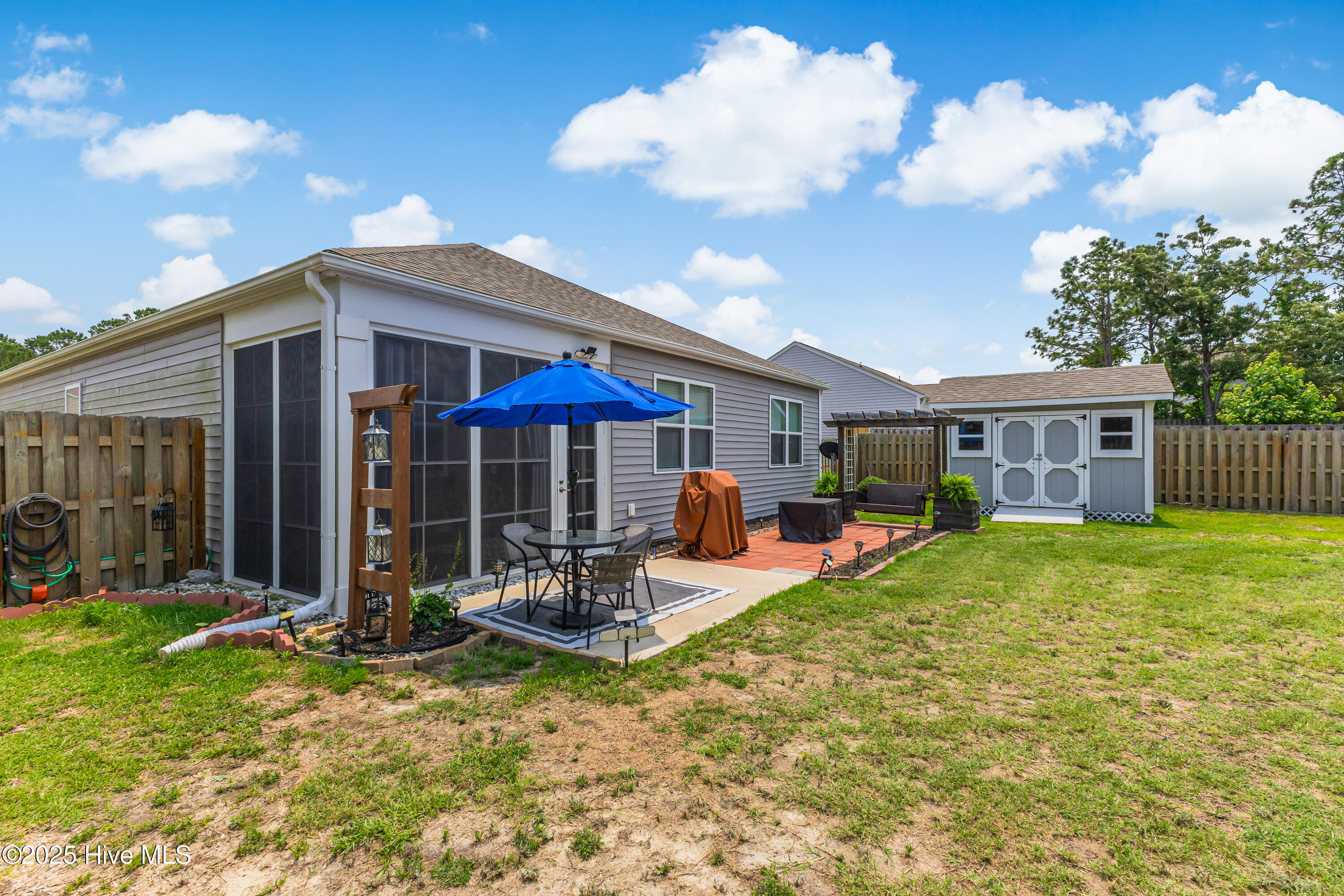 1041 S Fisher King Drive Property Photo 31