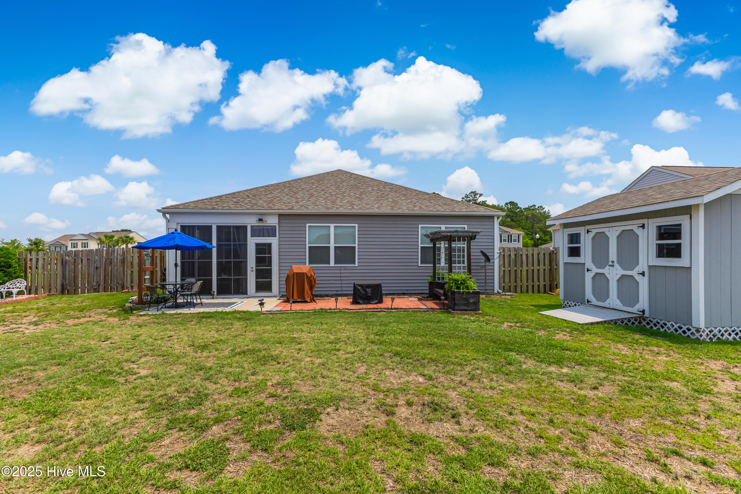 1041 S Fisher King Drive Property Photo 32