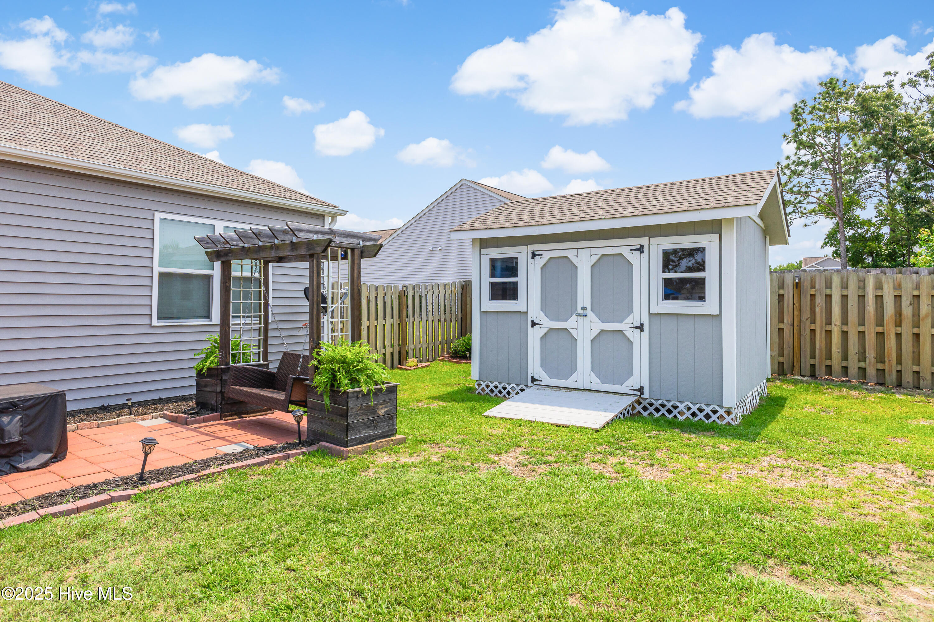 1041 S Fisher King Drive Property Photo 34