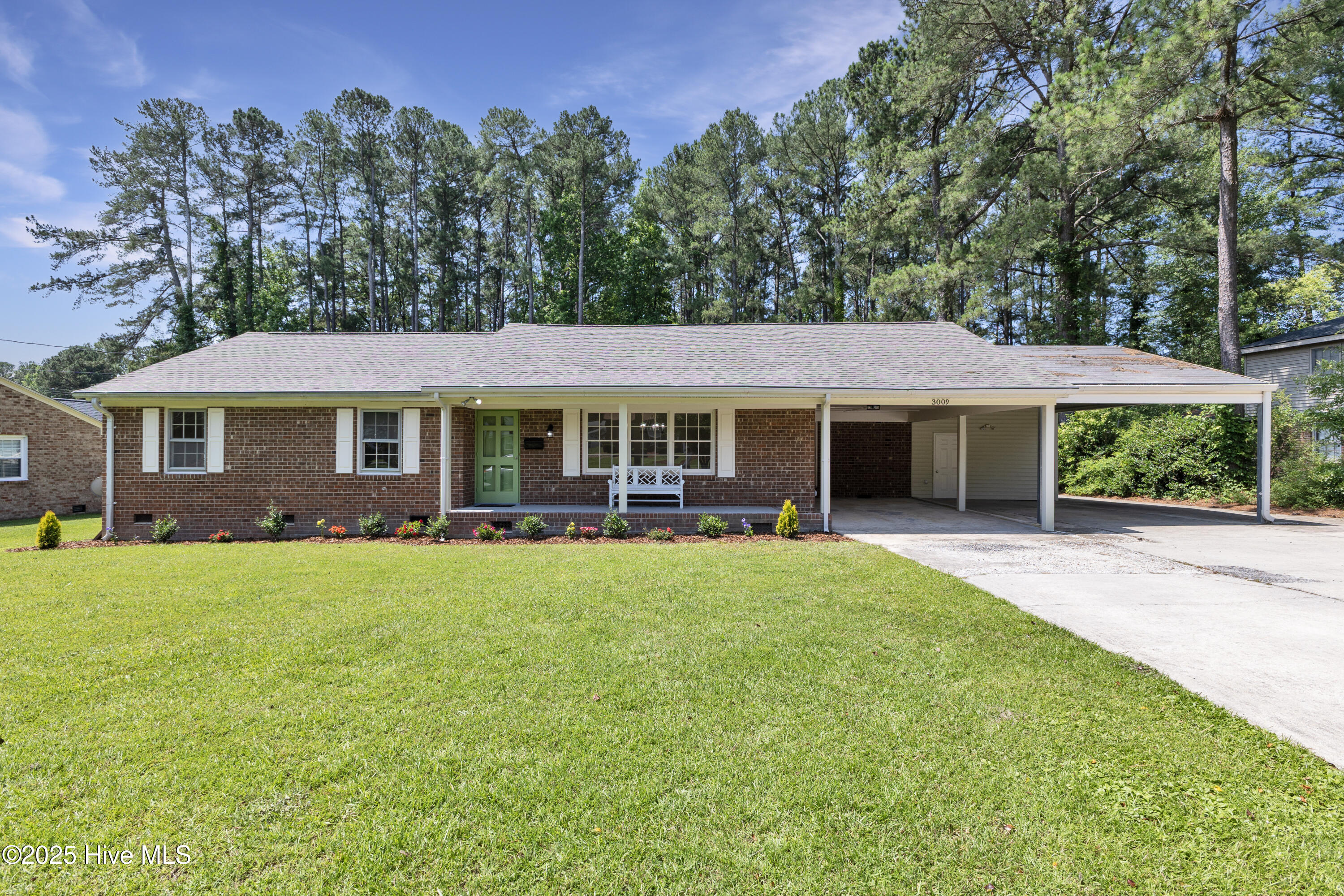 100511126 Property Photo 1
