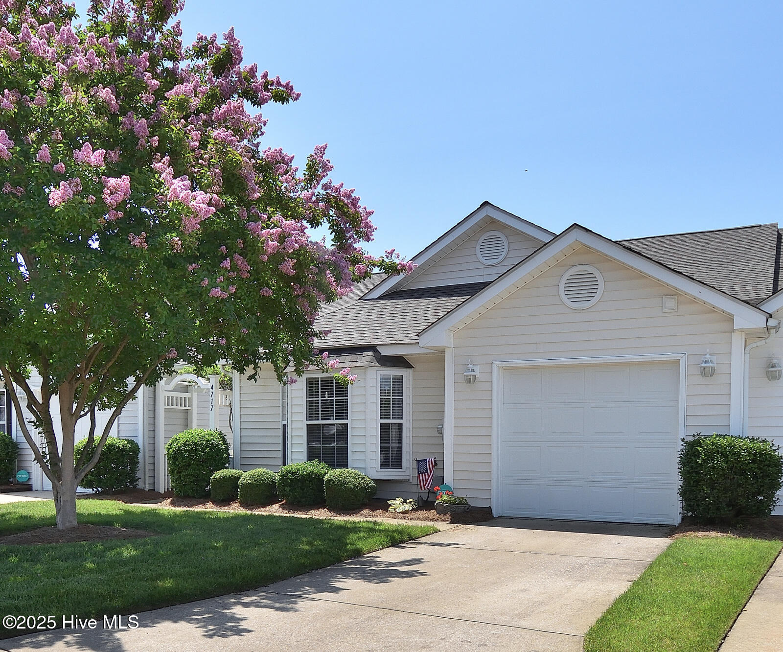 4717 Gardenia Circle Property Photo 1