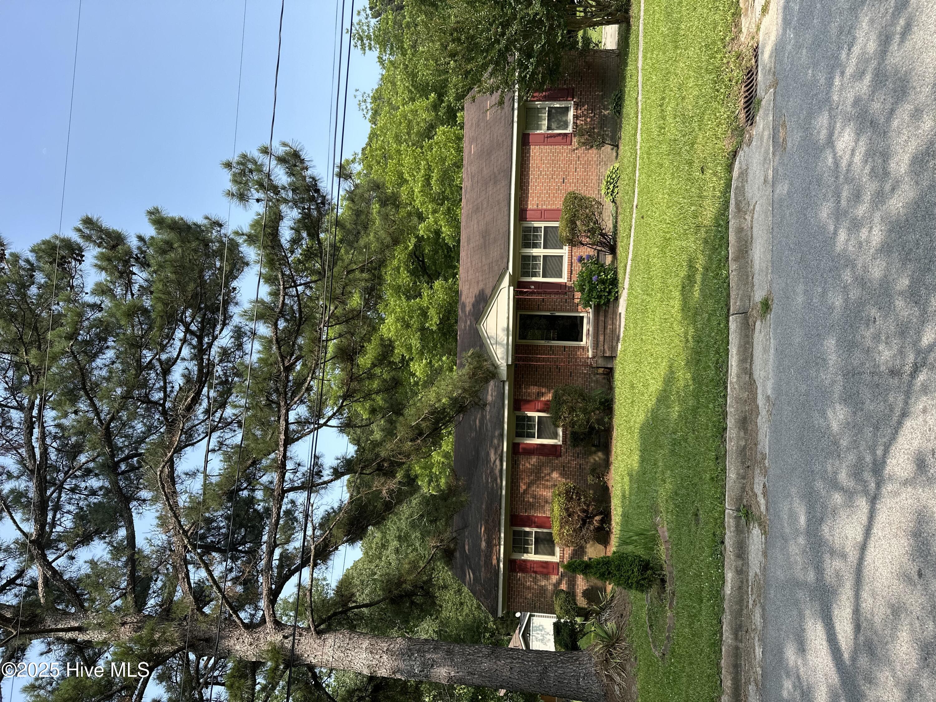207 South Street Property Photo 1