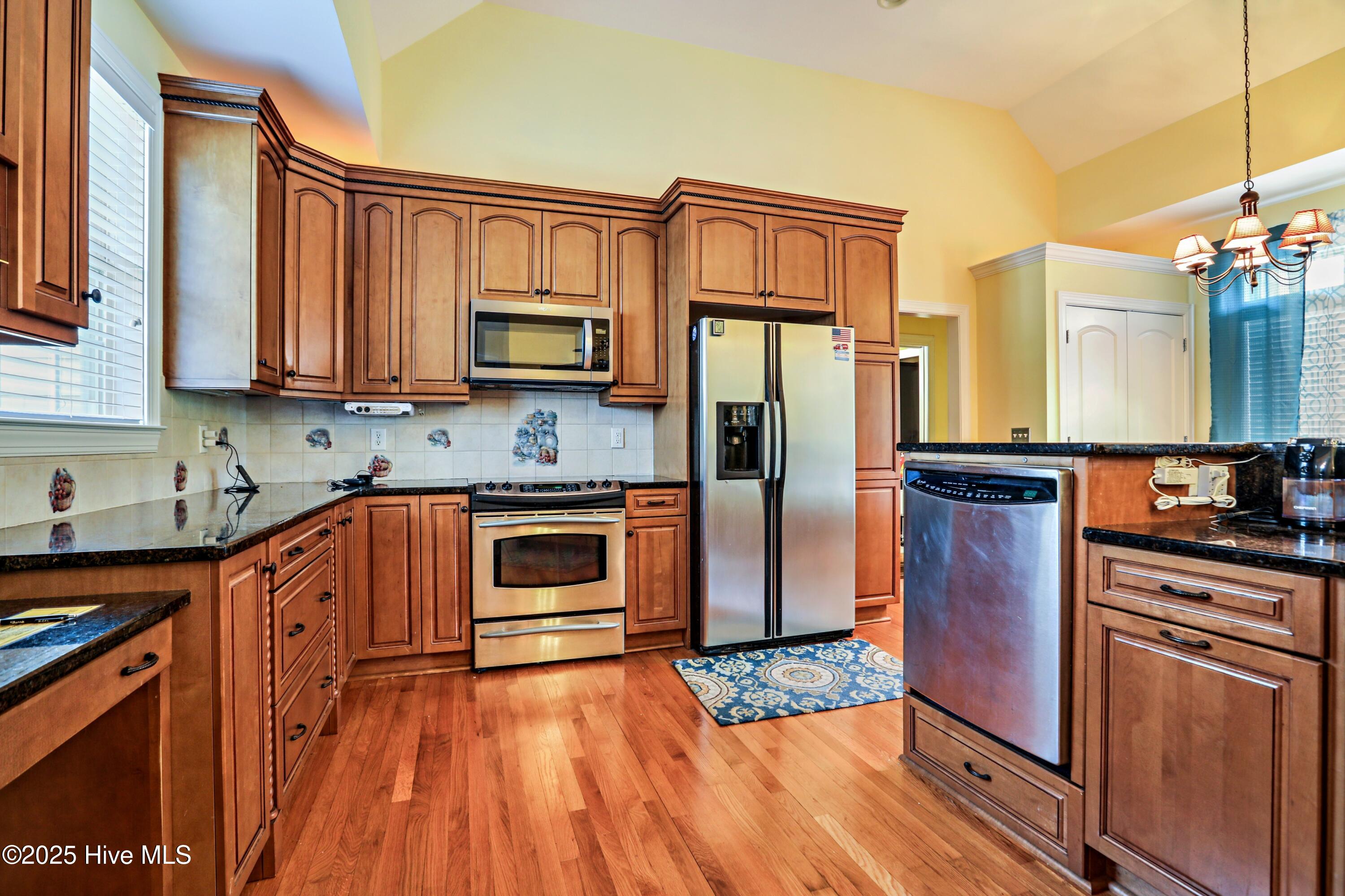 1711 Heather Run Court Property Photo 4