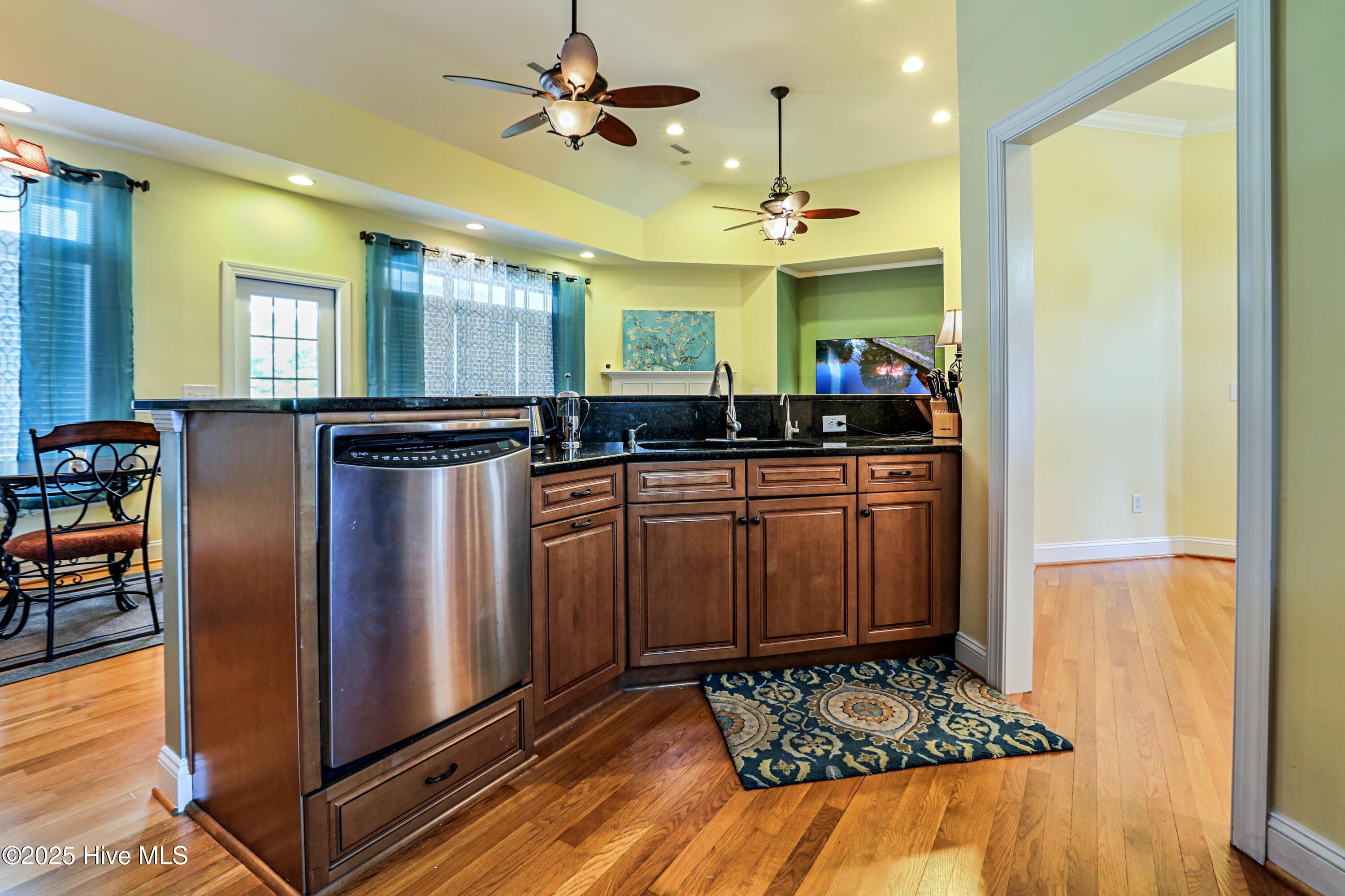 1711 Heather Run Court Property Photo 5