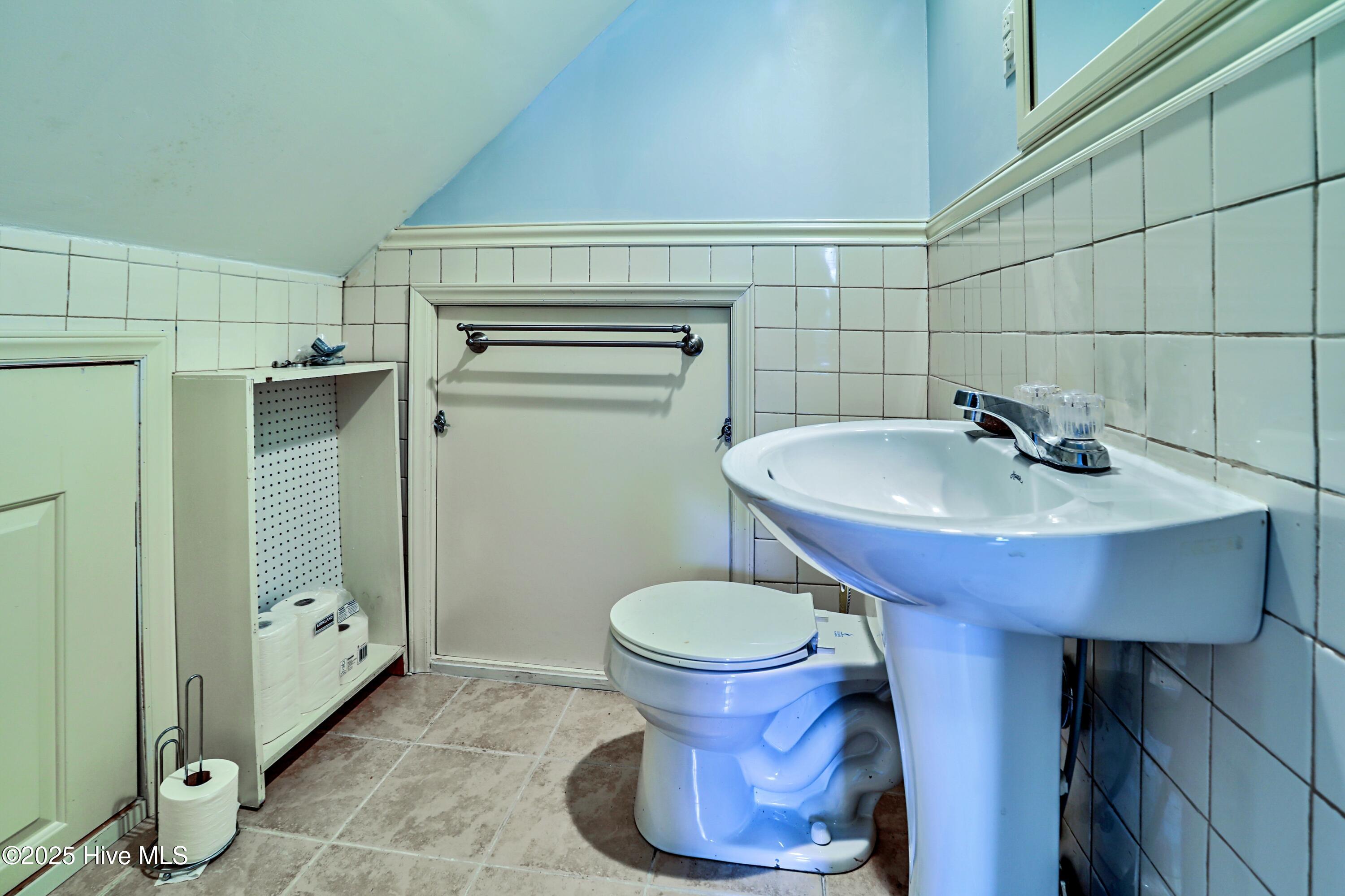 1711 Heather Run Court Property Photo 24