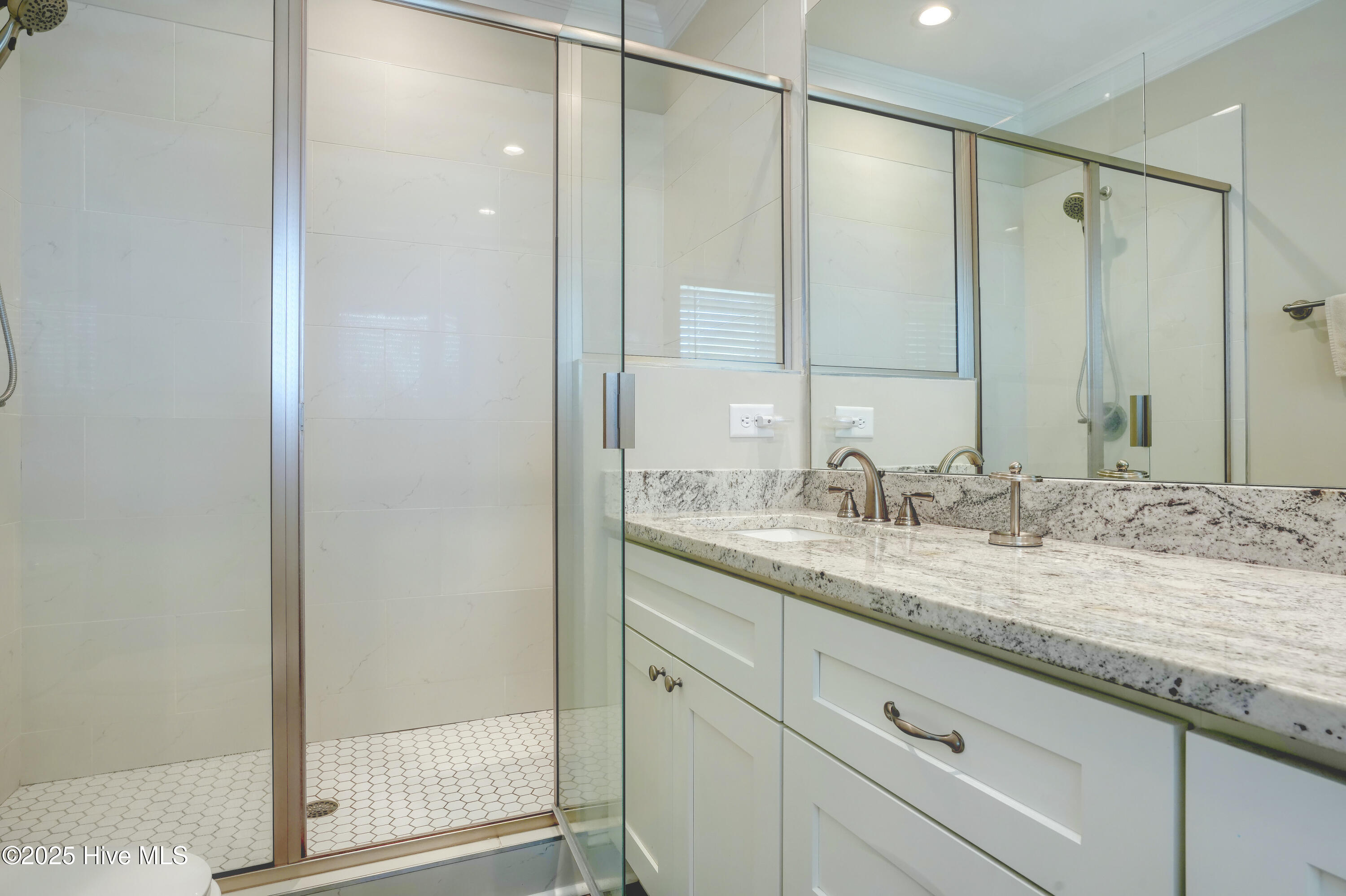 876 Villas Drive Property Photo 27