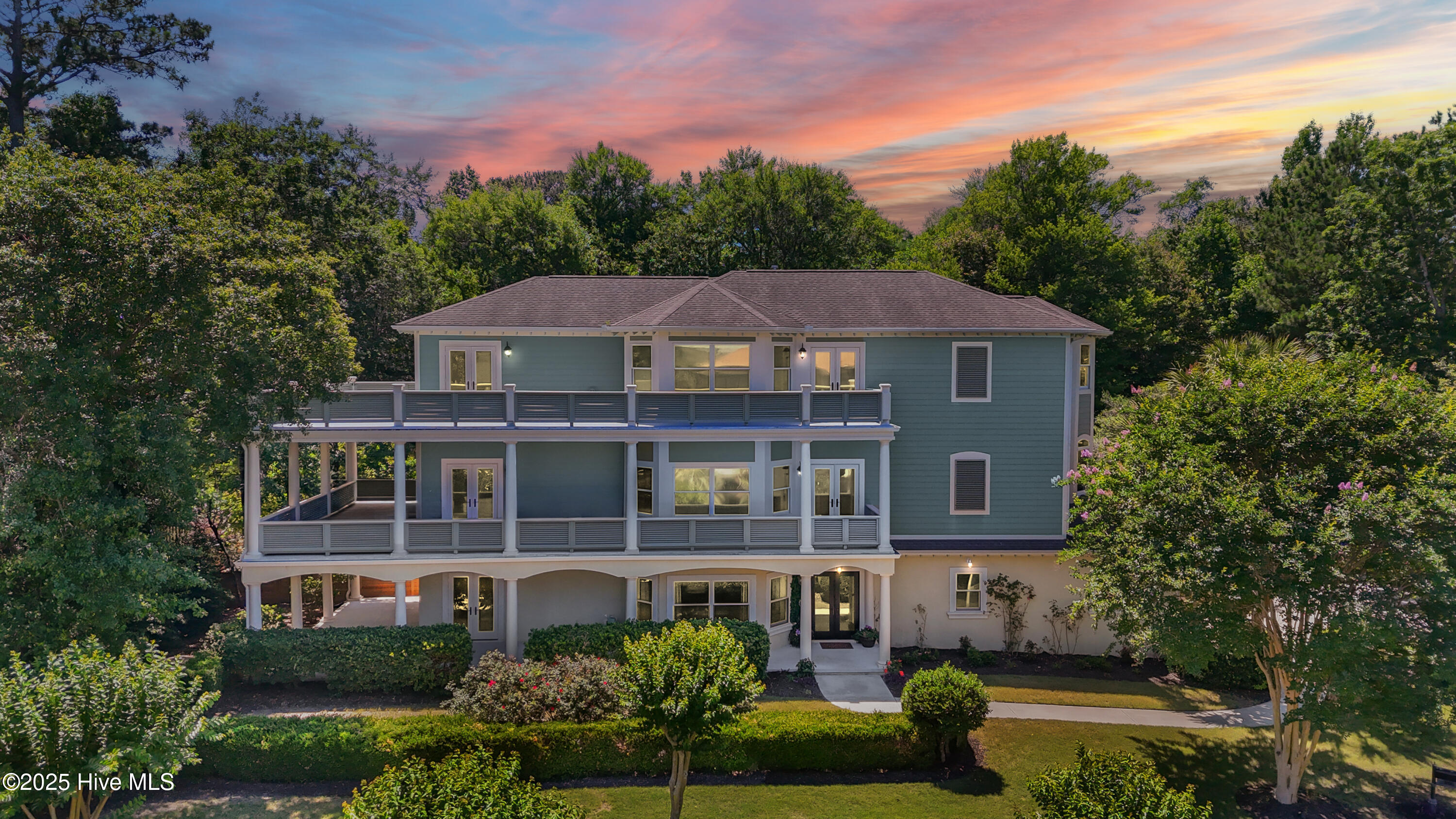 1054 Marshside Way