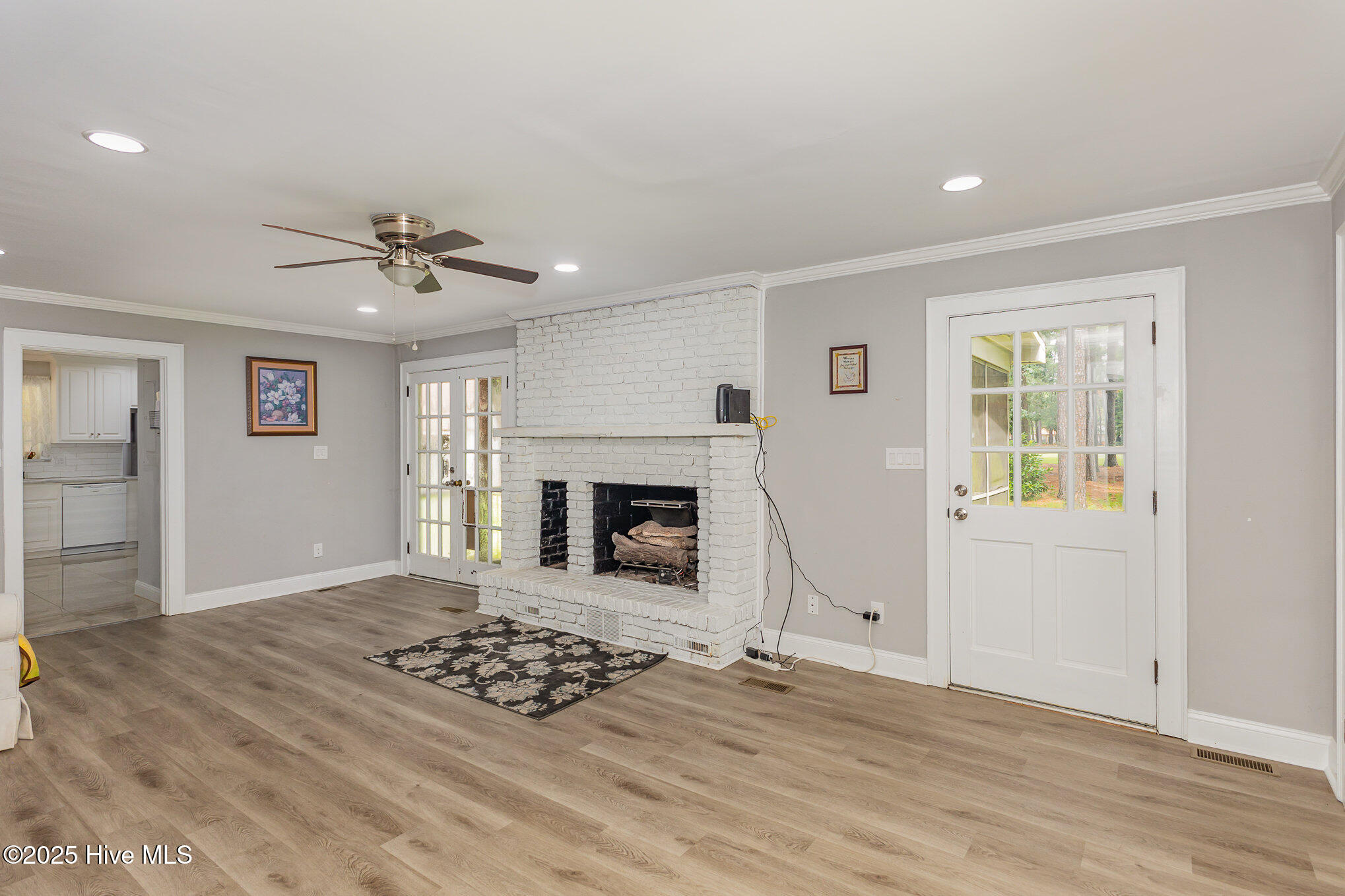 4610 Pinehurst Drive Property Photo 11