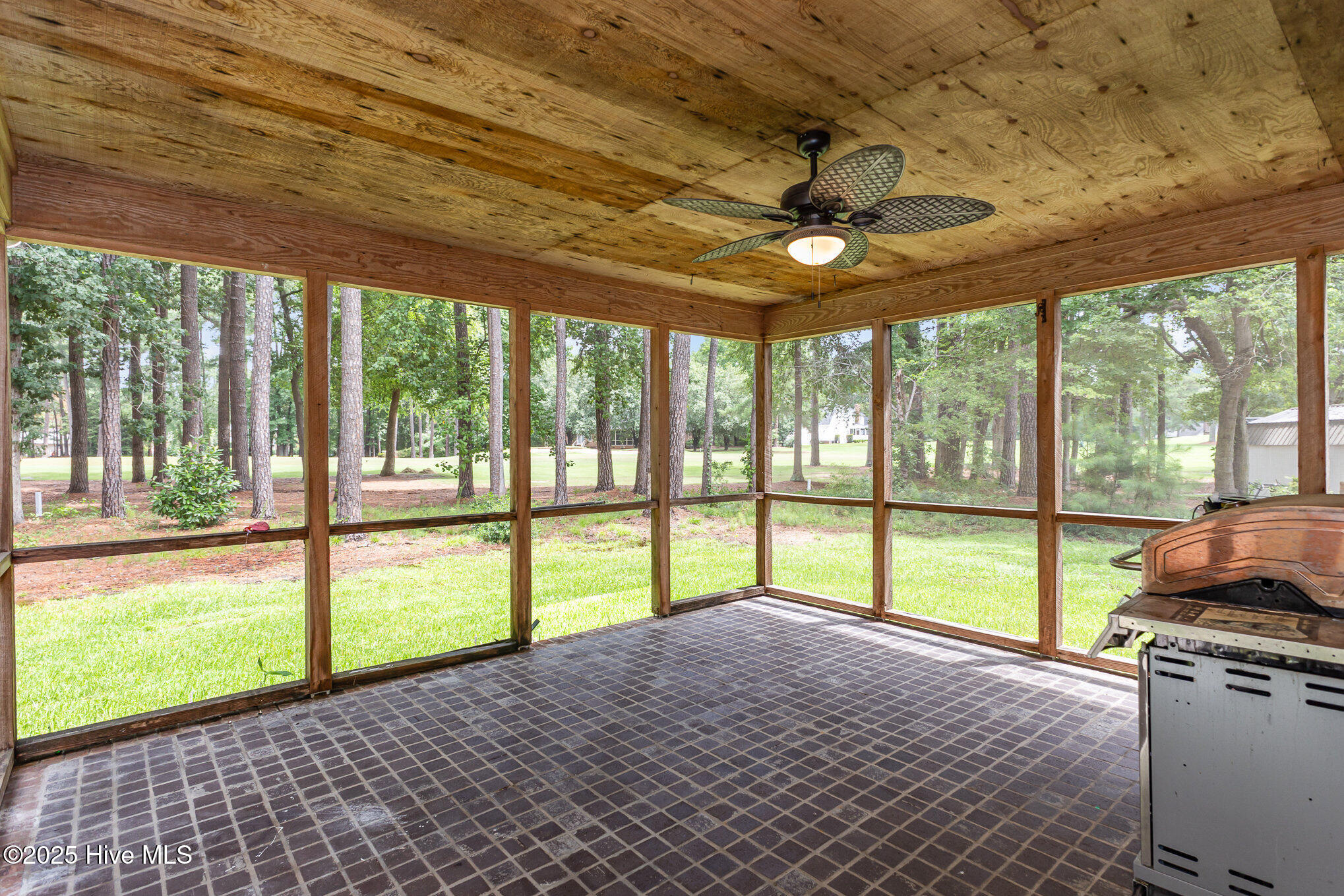 4610 Pinehurst Drive Property Photo 29