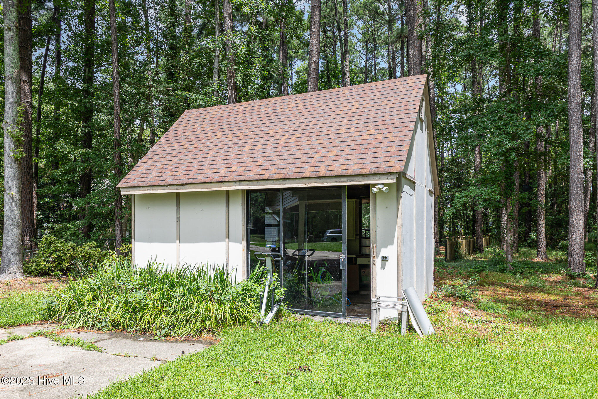 4610 Pinehurst Drive Property Photo 36