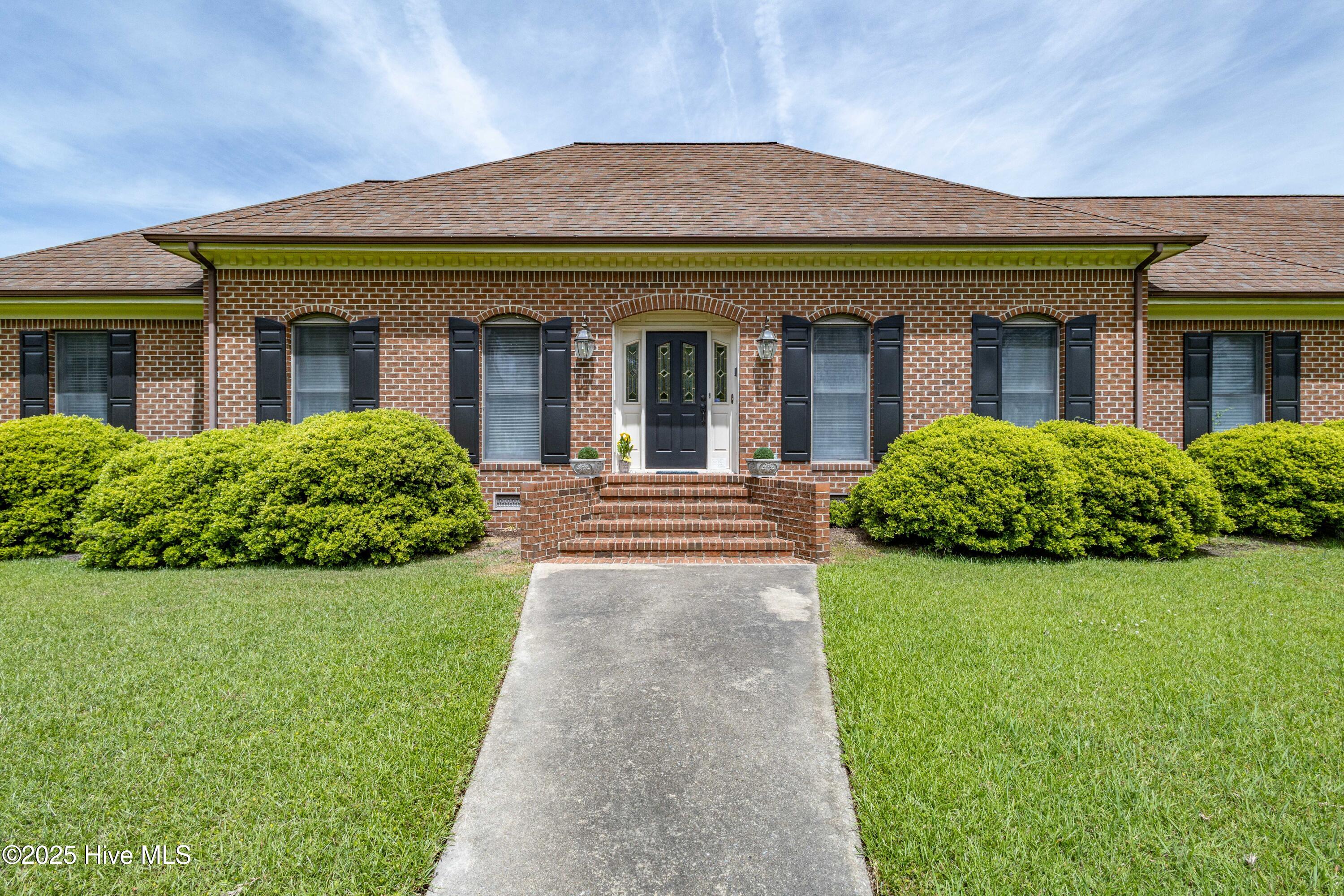 106 Northwood Road Property Photo 1