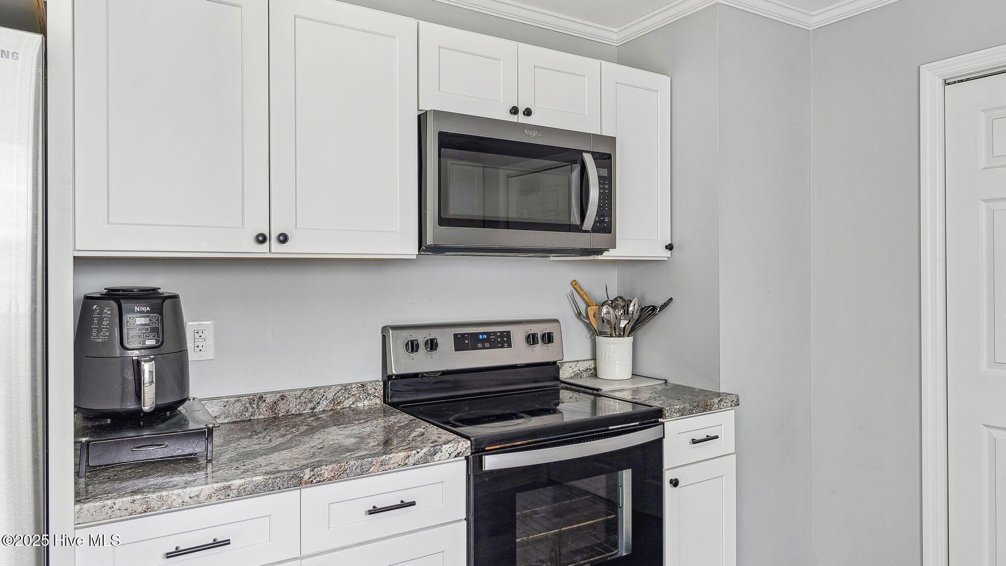 108 Edens Street Property Photo 8