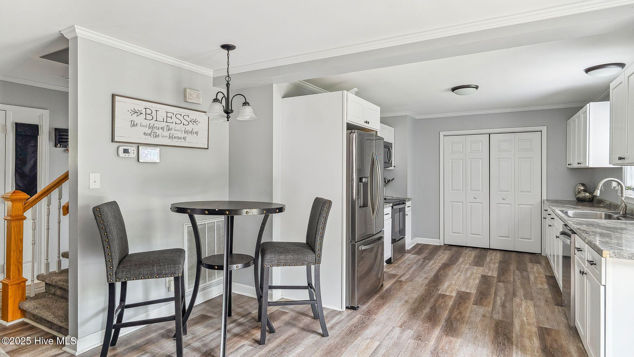 108 Edens Street Property Photo 12