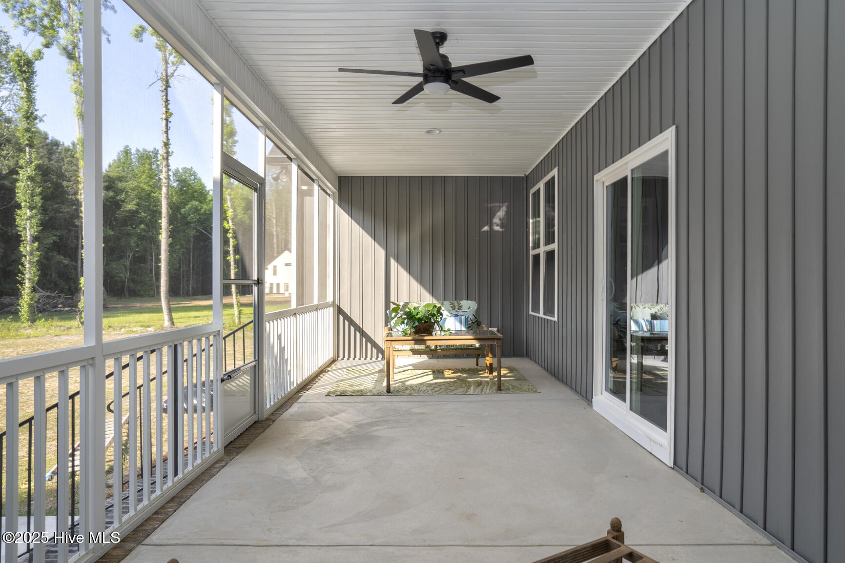 6445 Red Oak Road Property Photo 9