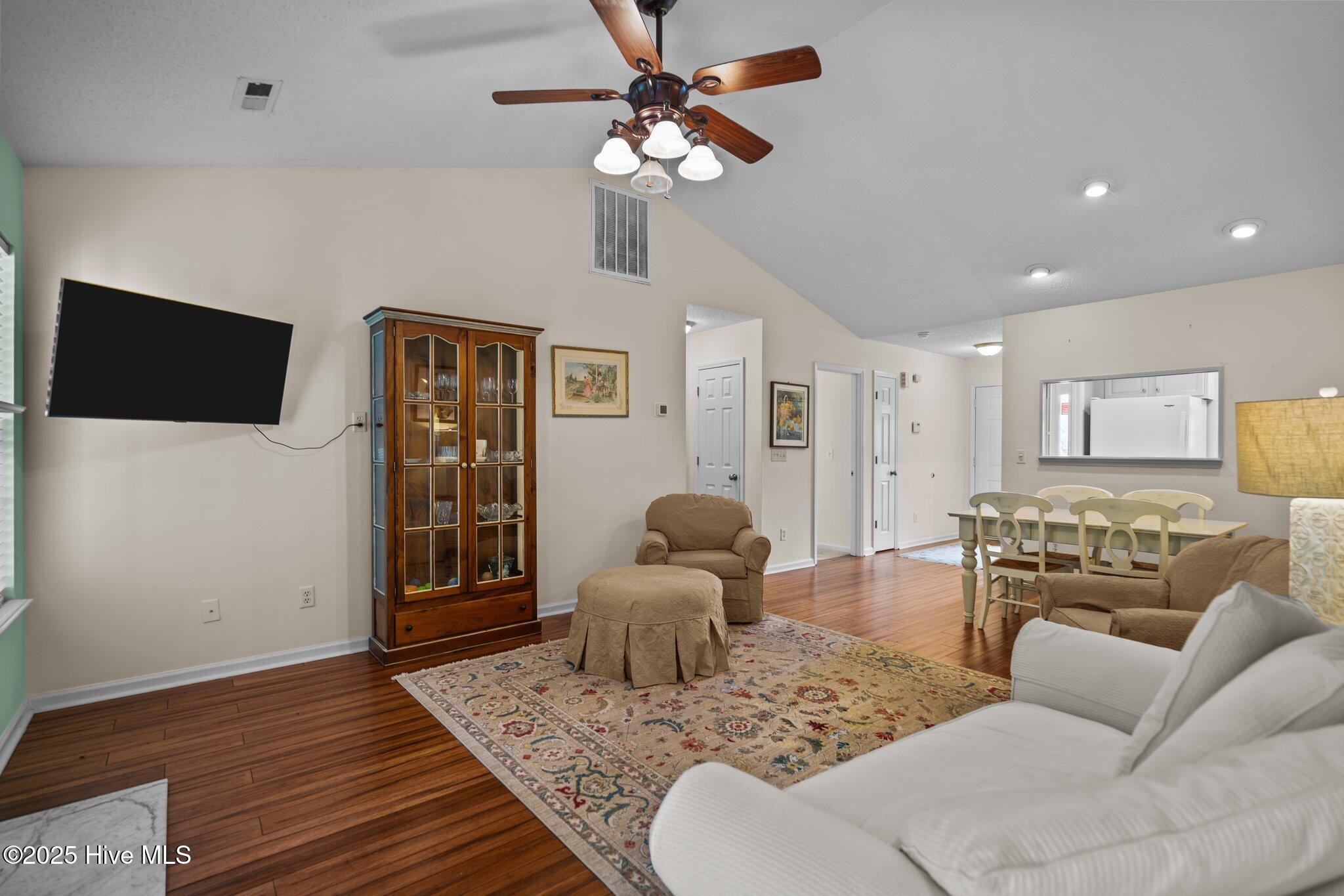 7100 Farrington Farms Drive Property Photo 14
