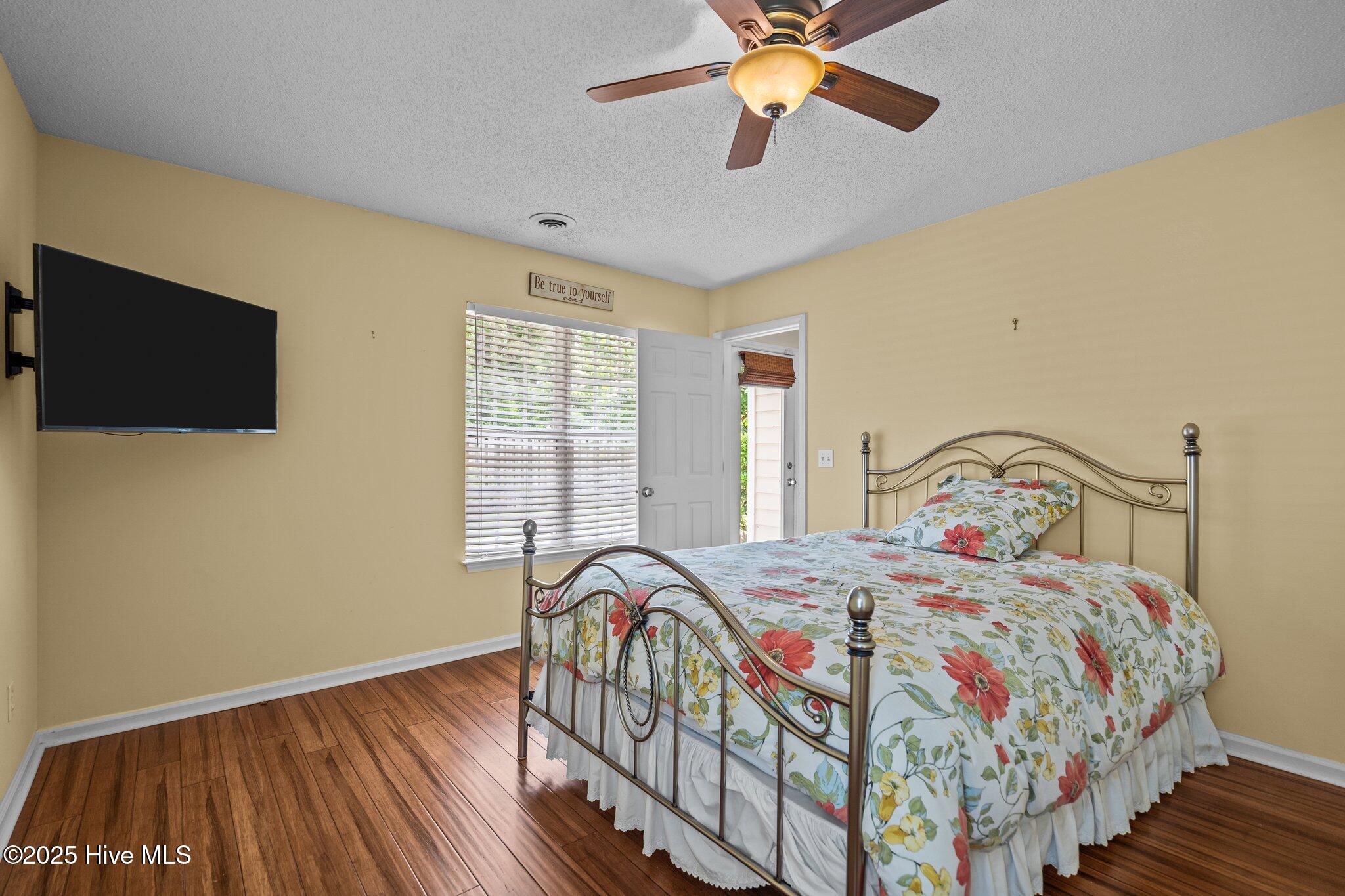 7100 Farrington Farms Drive Property Photo 25
