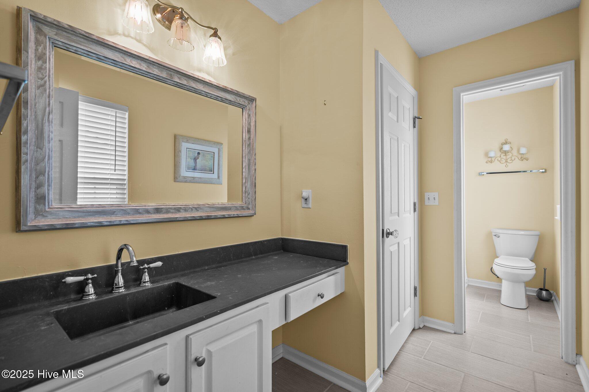 7100 Farrington Farms Drive Property Photo 27
