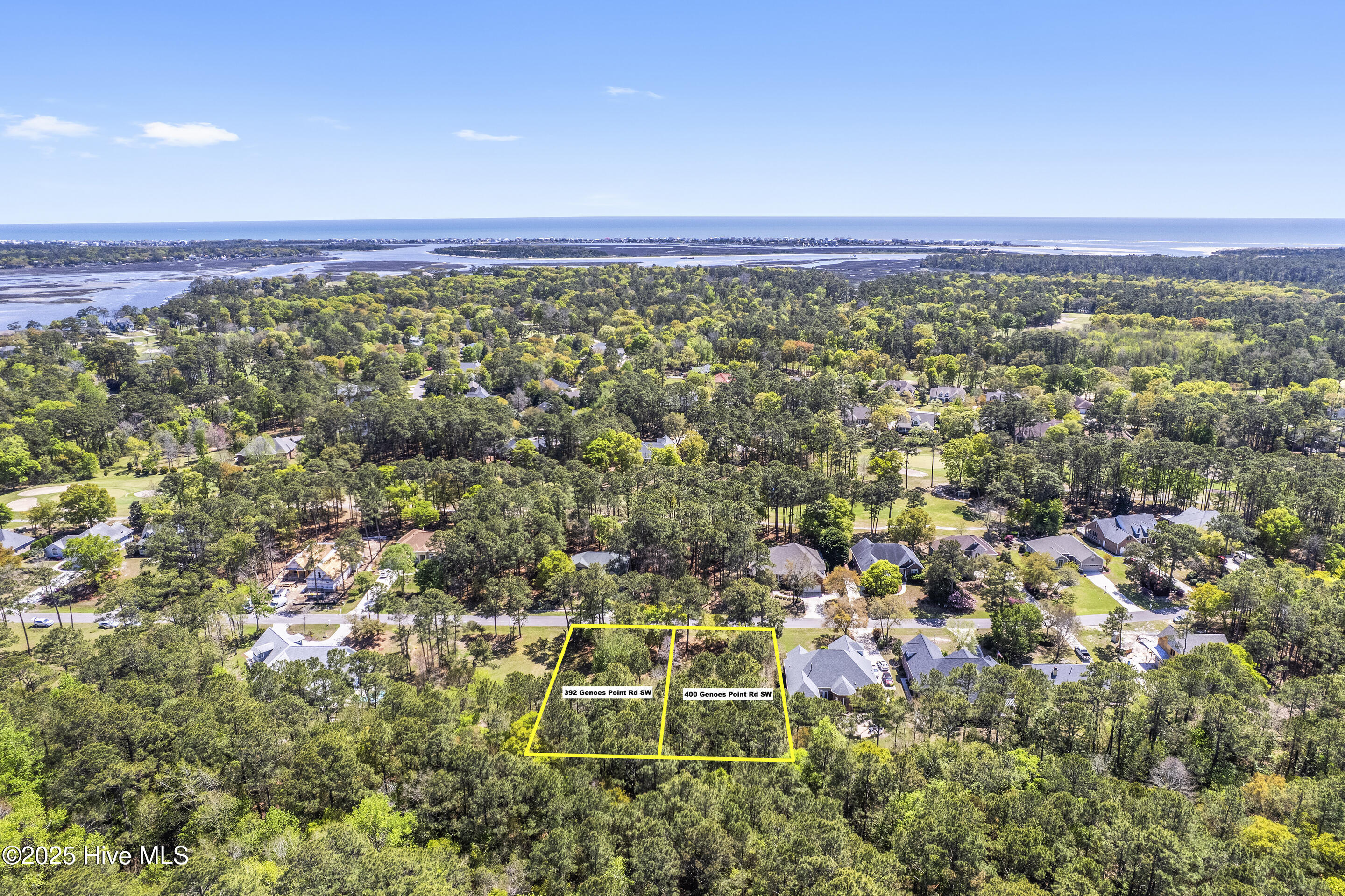 392 & 400 Genoes Point Road Property Photo 1