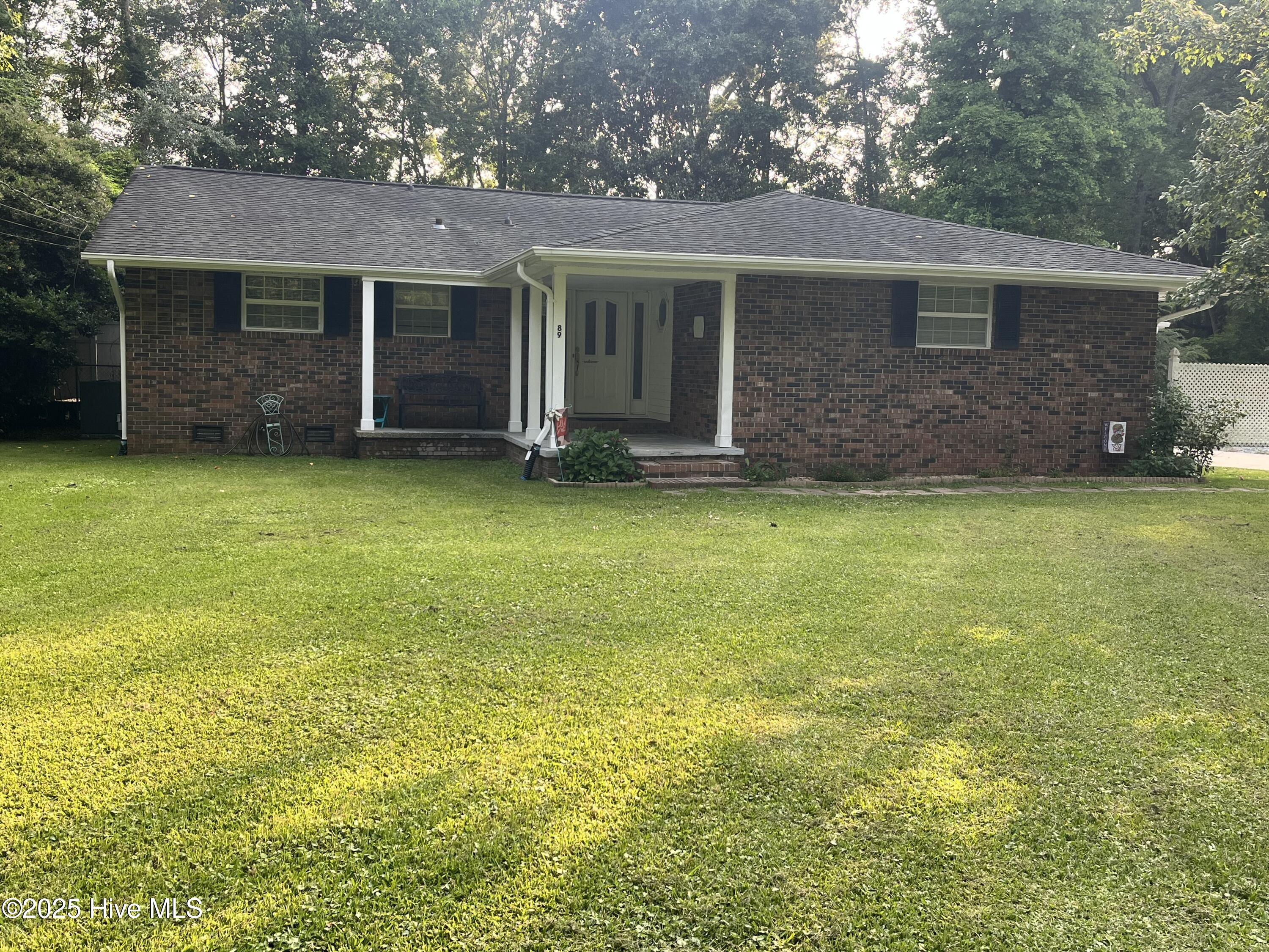 89 Woodland Road Property Photo 1