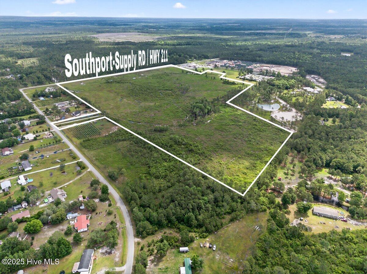 1975 Southport Supply Road Property Photo 1