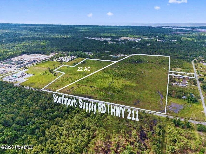 1975 Southport Supply Road Se Property Photo 3