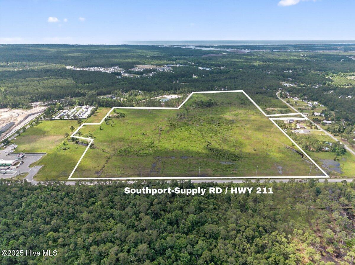 1975 Southport Supply Road Property Photo 4
