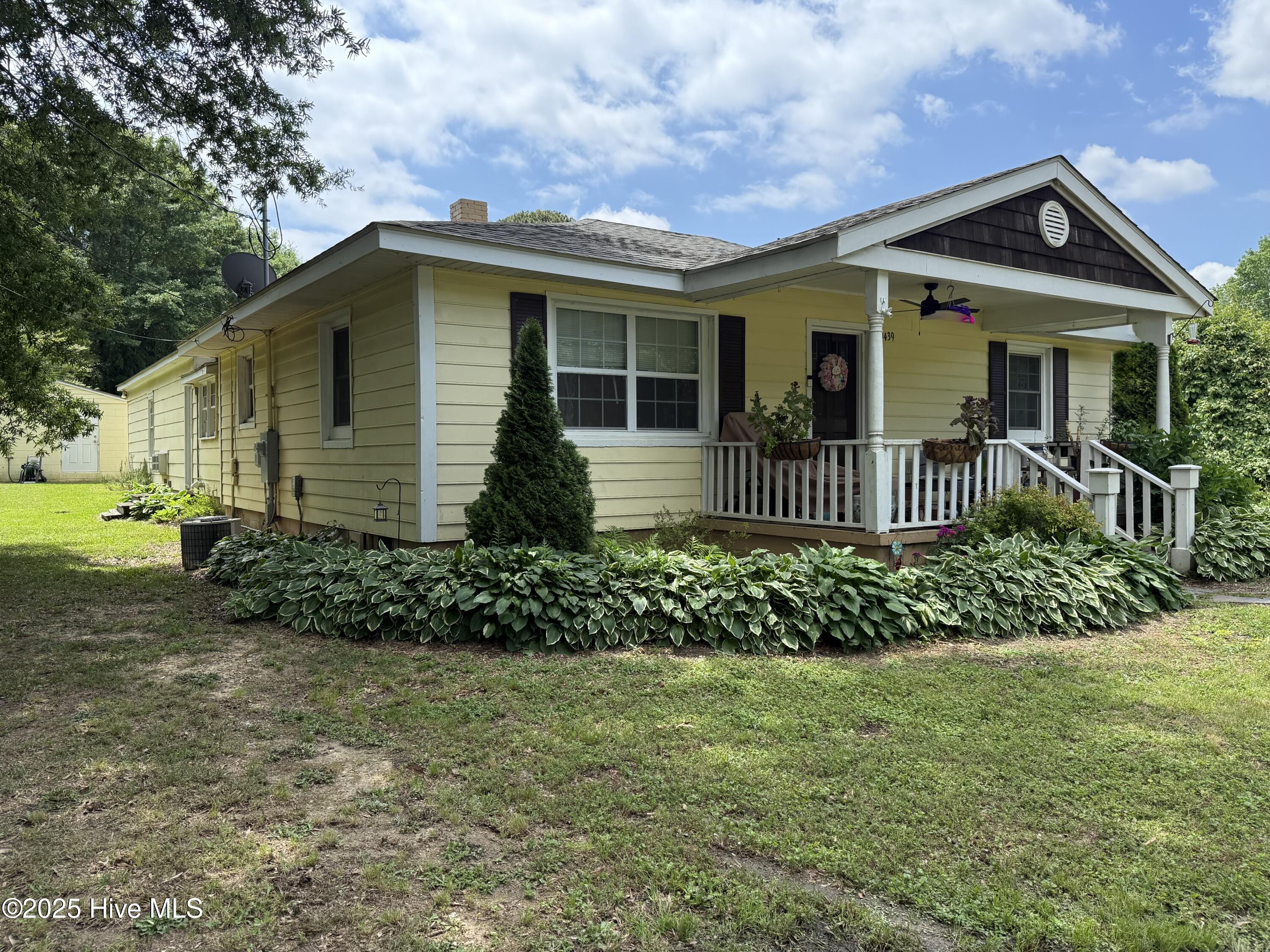 9439 Clayton Boulevard Property Photo 1