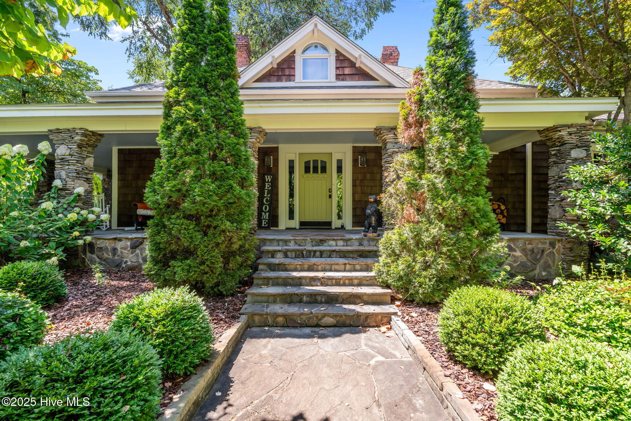 200 Cameron Avenue Property Photo 1