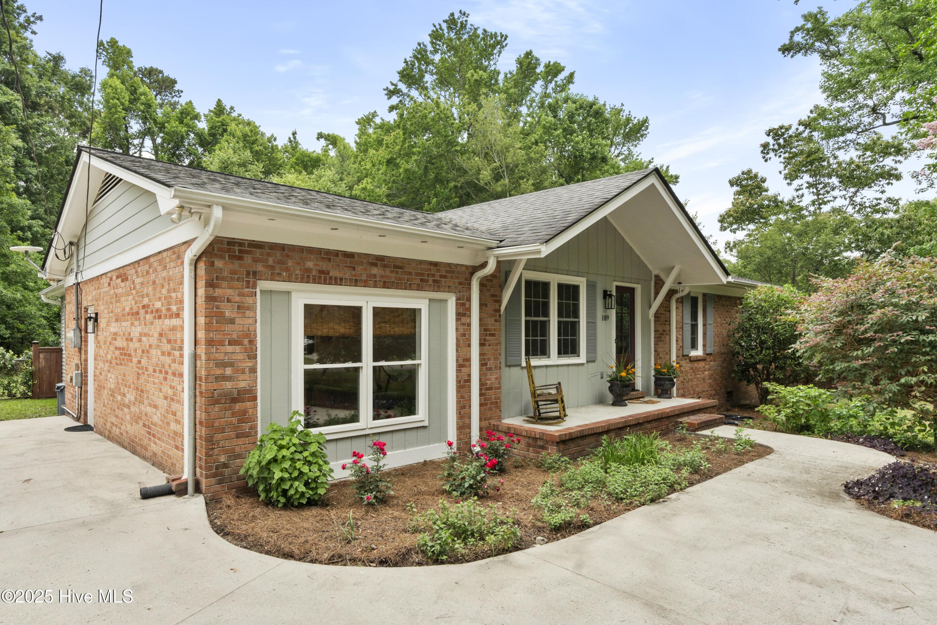 109 Dilworth Road Property Photo 1