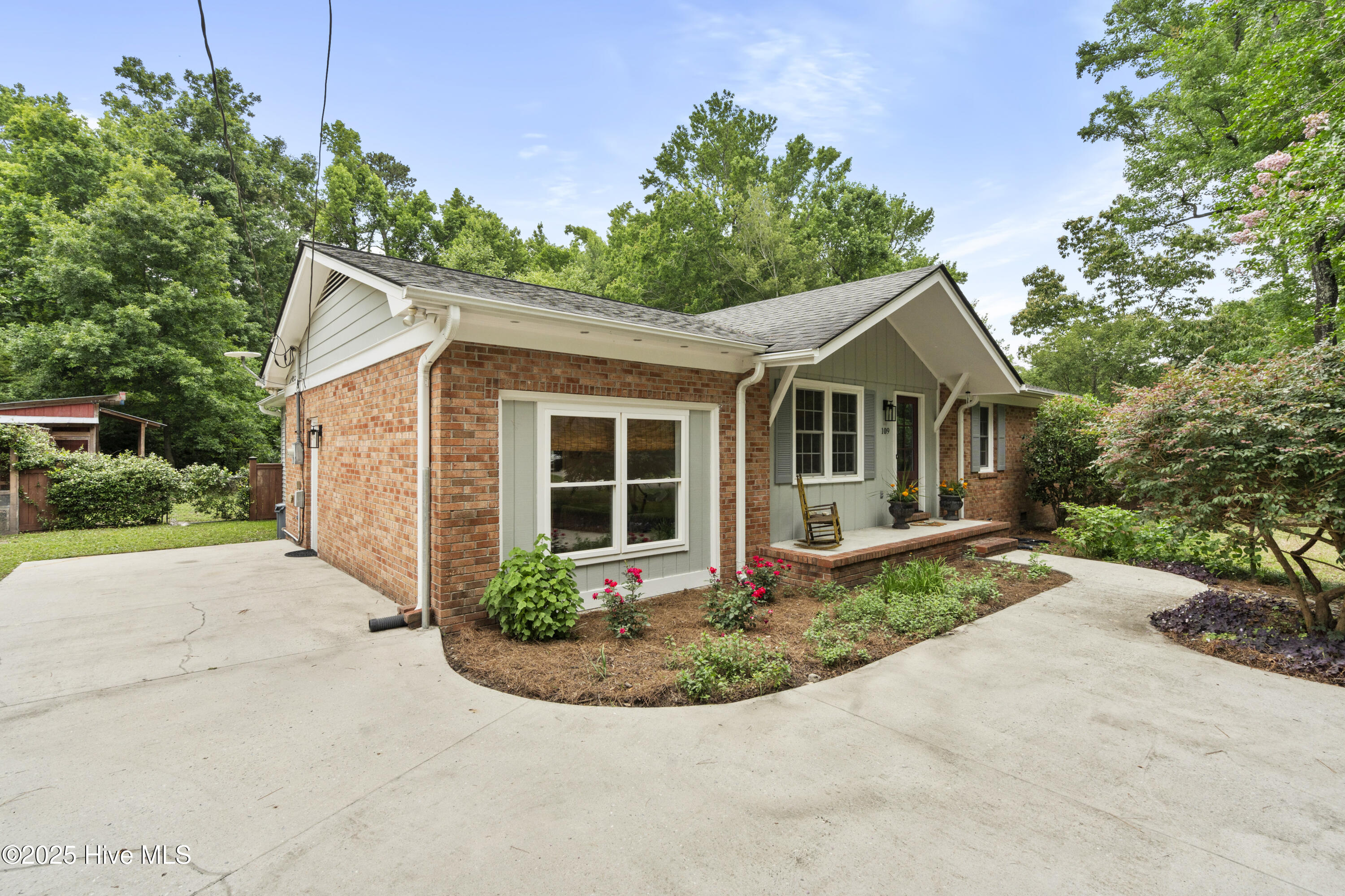 109 Dilworth Road Property Photo 2
