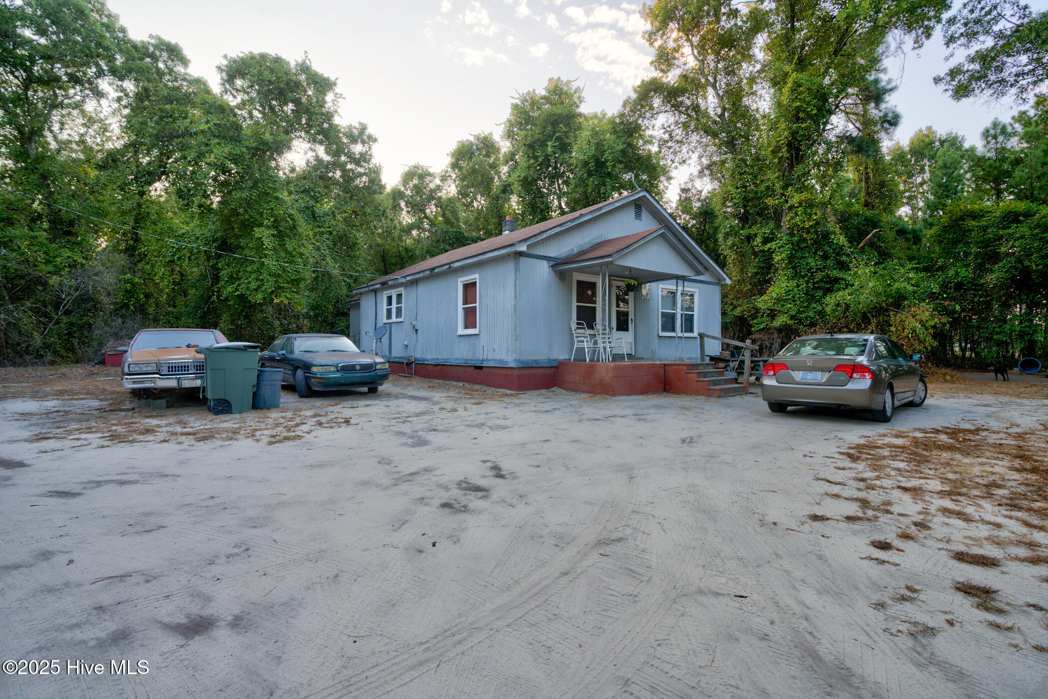 27820 Aberdeen Road Property Photo 1