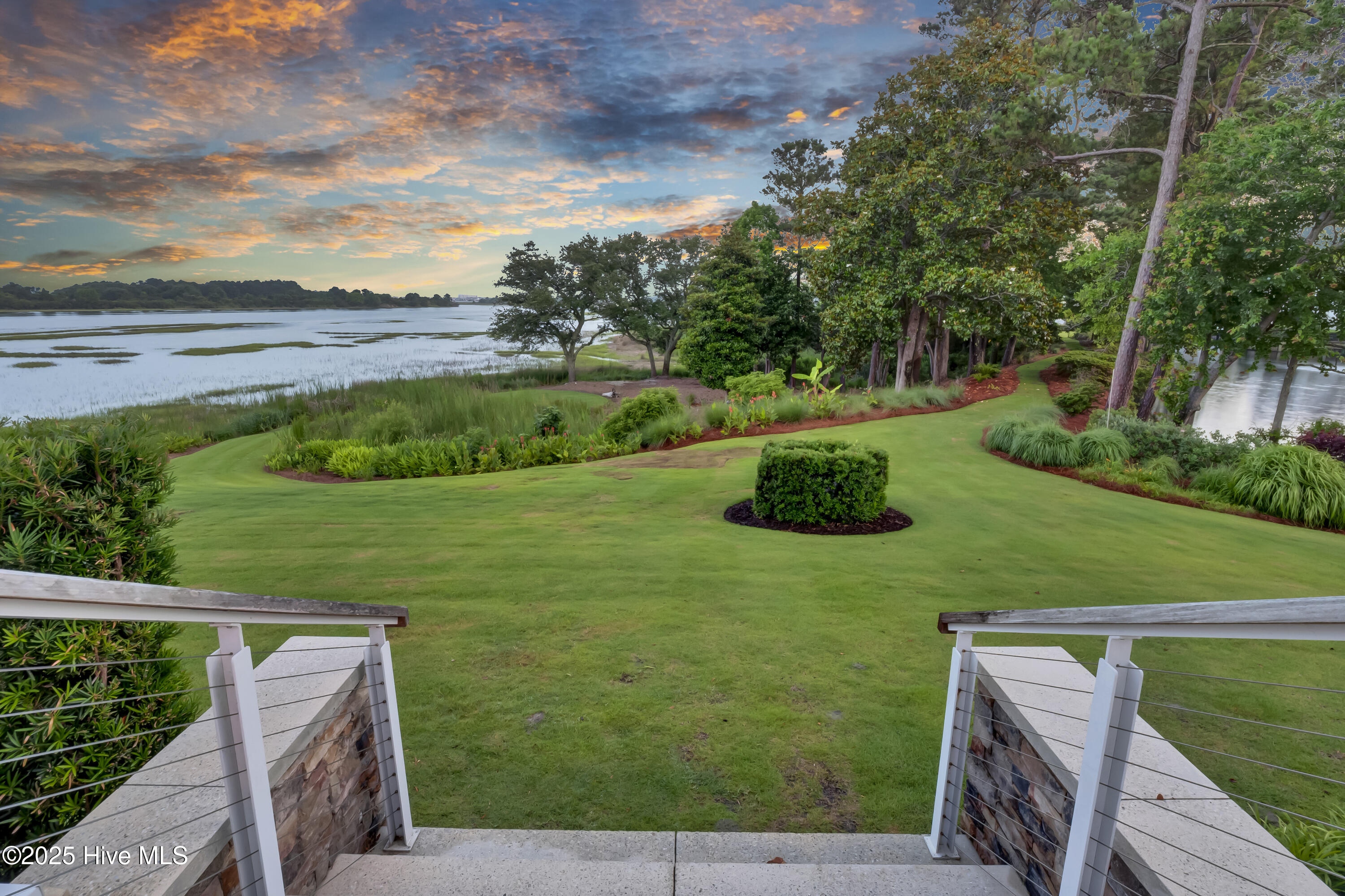 1064 Ocean Ridge Drive Property Photo 8