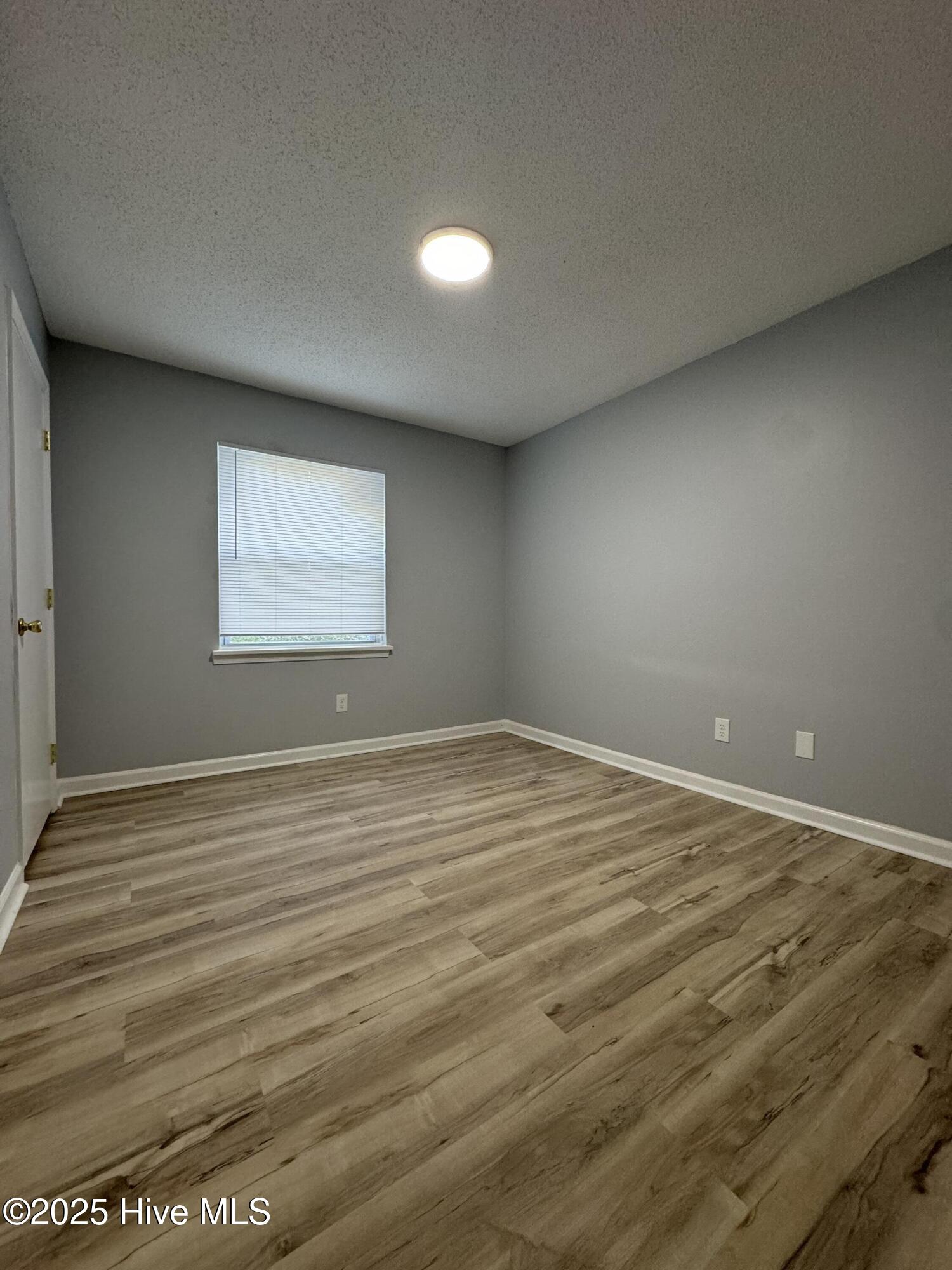 5633 Hornaday Road C Property Photo 7