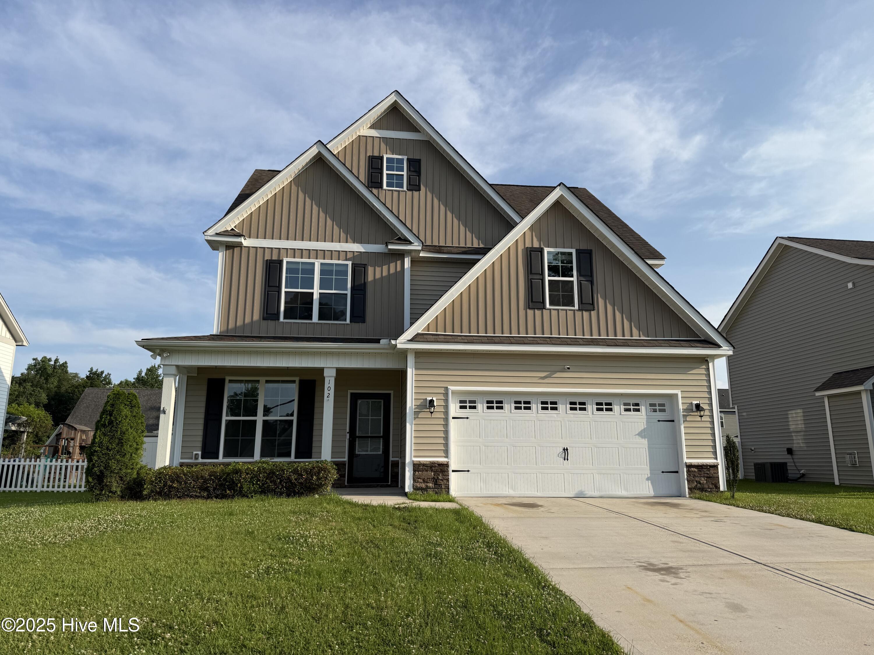 102 Periwinkle Street
