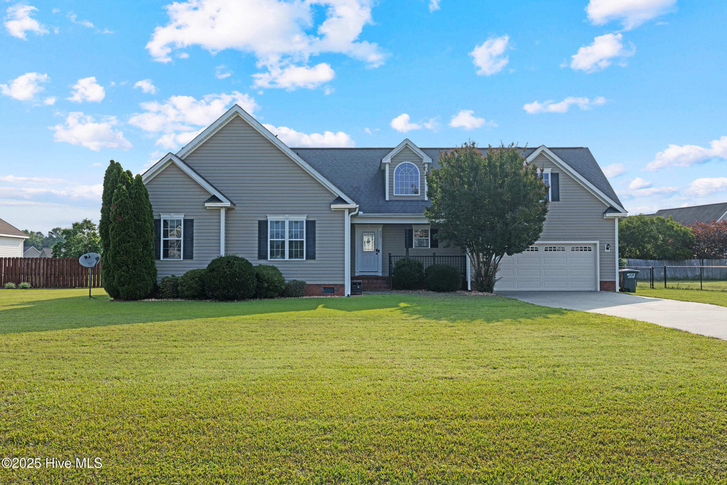 202 Brookside Way Property Photo 1