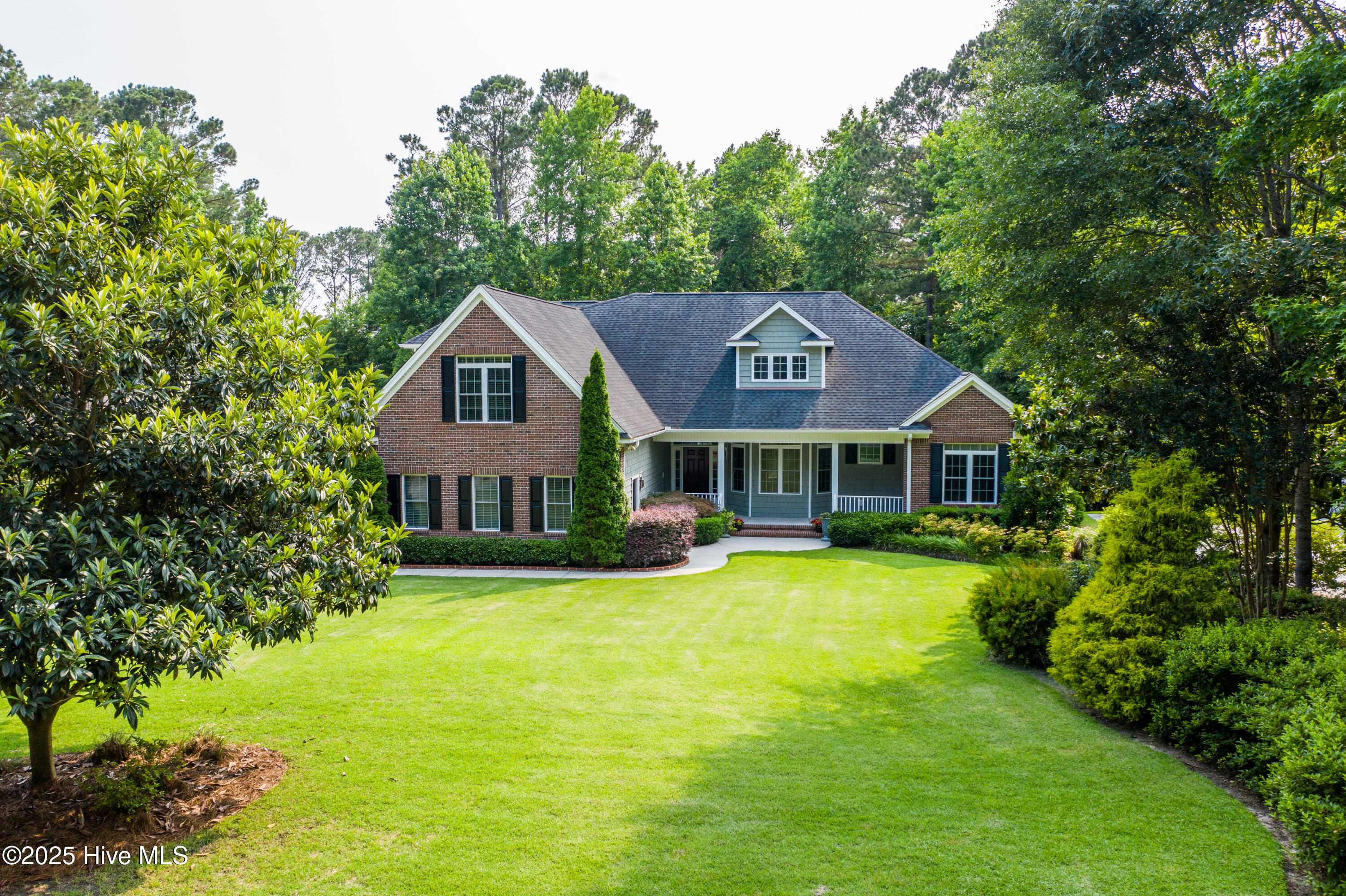 120 E High Bluff Drive Property Photo 1